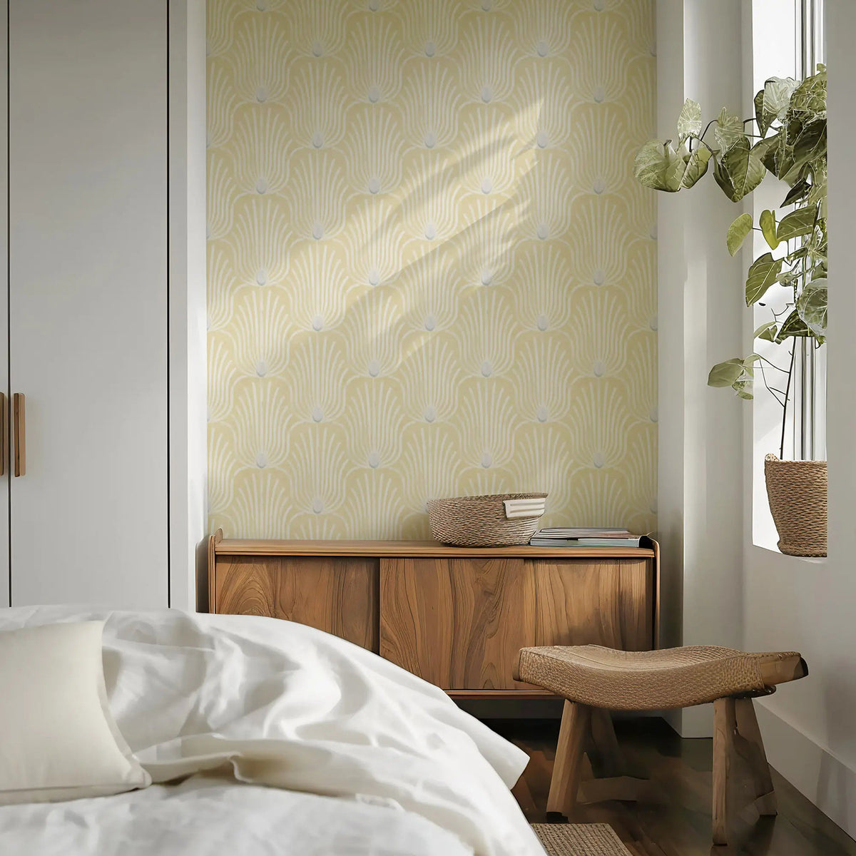 Mitchell Black Carlyle Feather Wallpaper