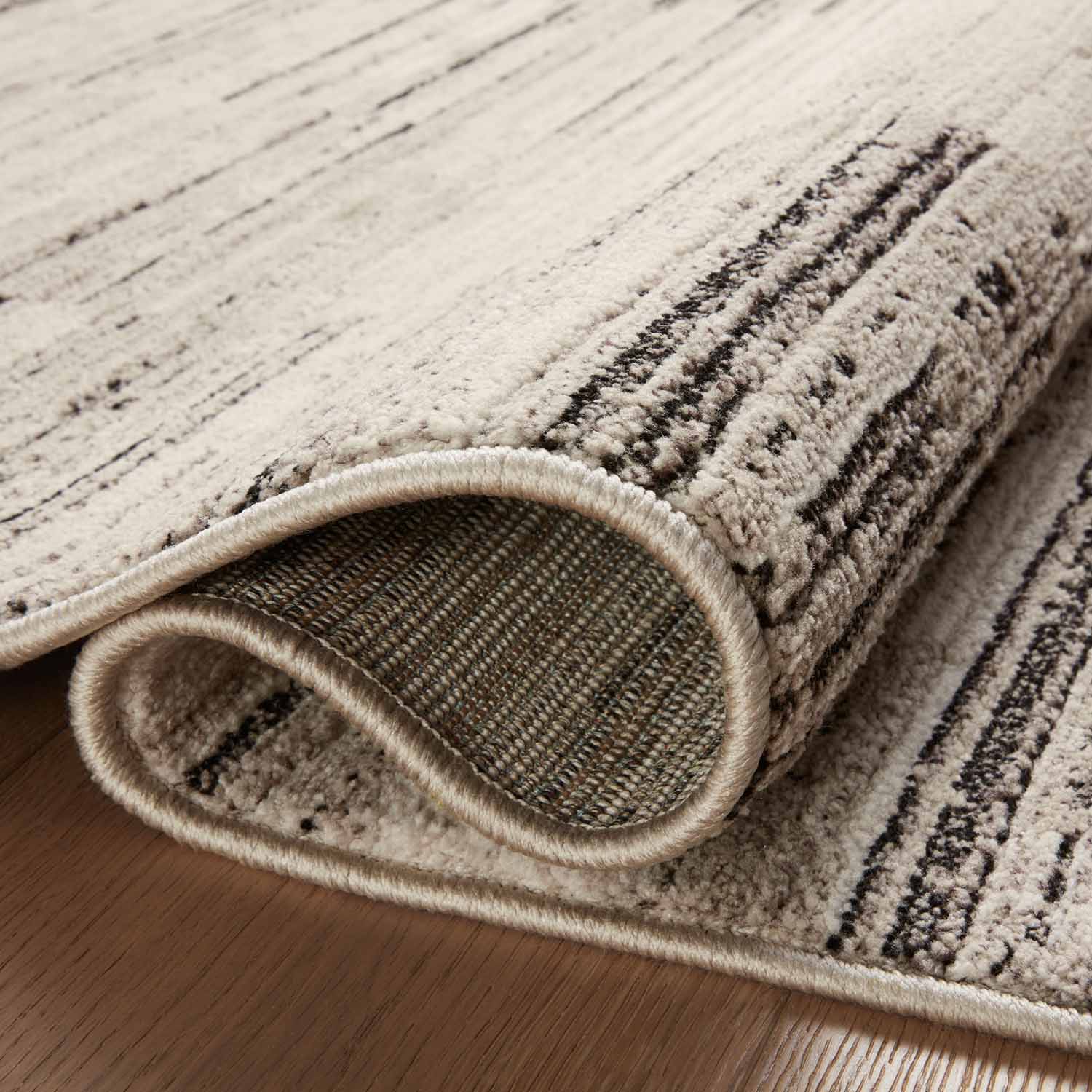 Loloi Darby Charcoal/Sand Power Loomed Rug