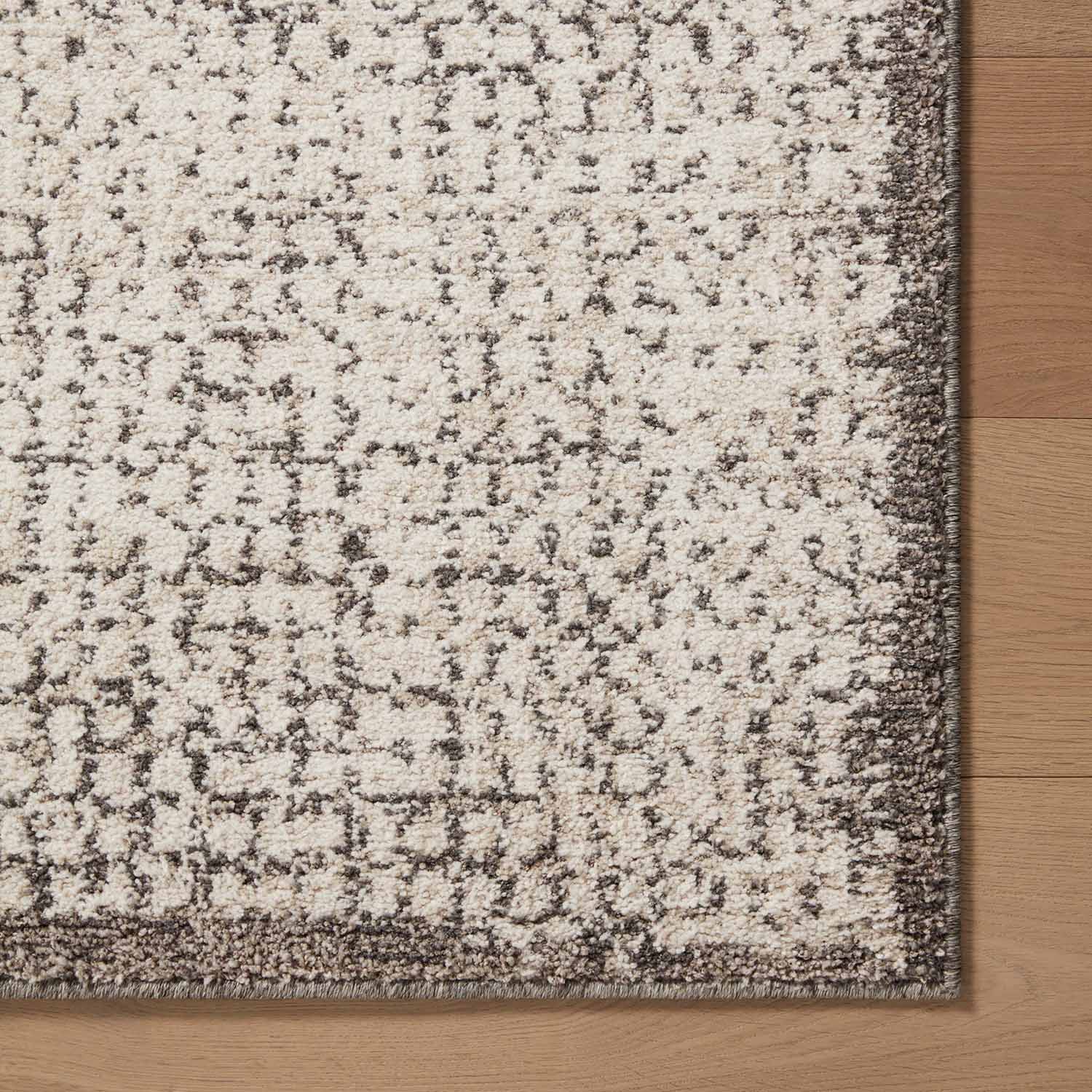 Loloi Darby Ivory/Stone Power Loomed Rug