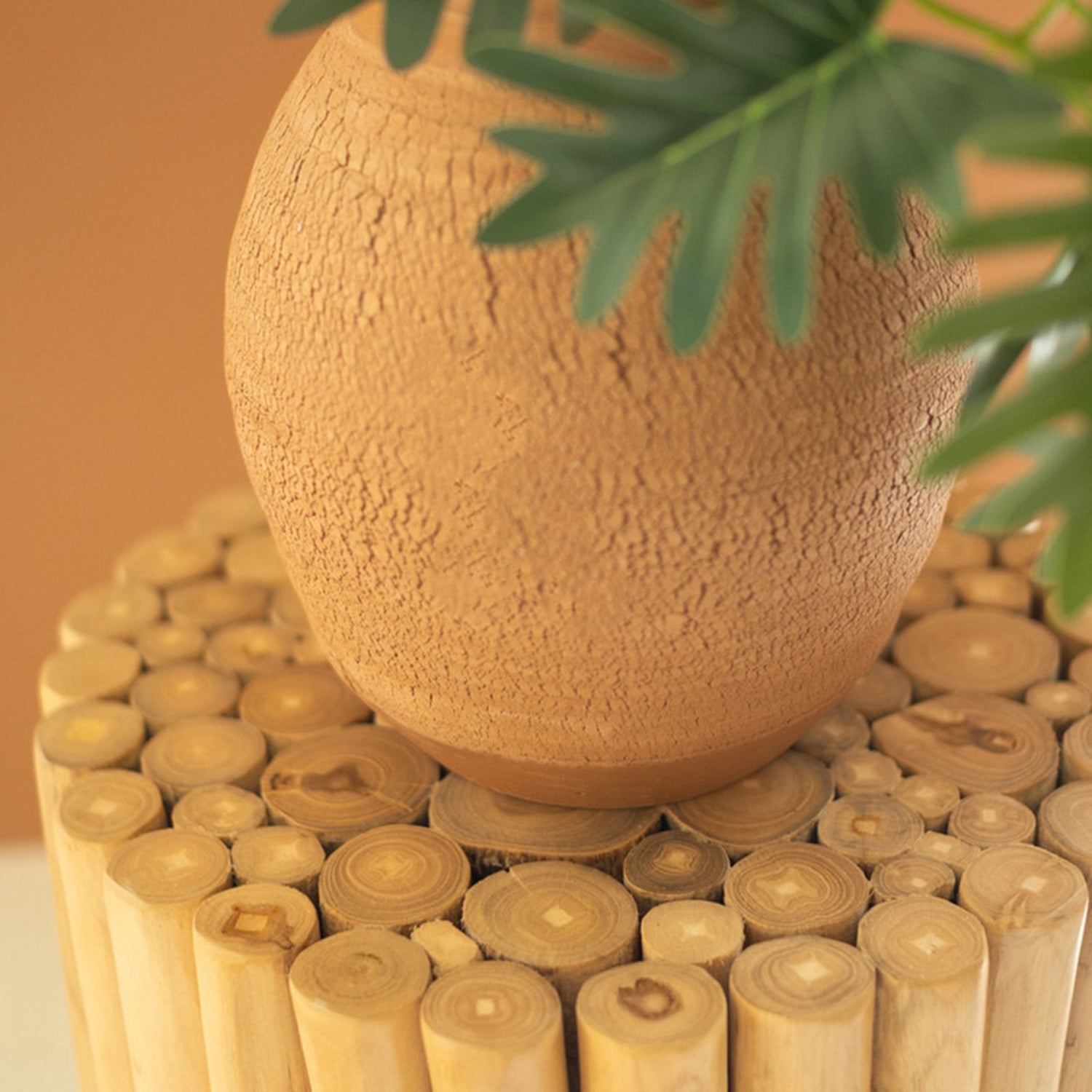Round Multi Branches Tolino Side Table