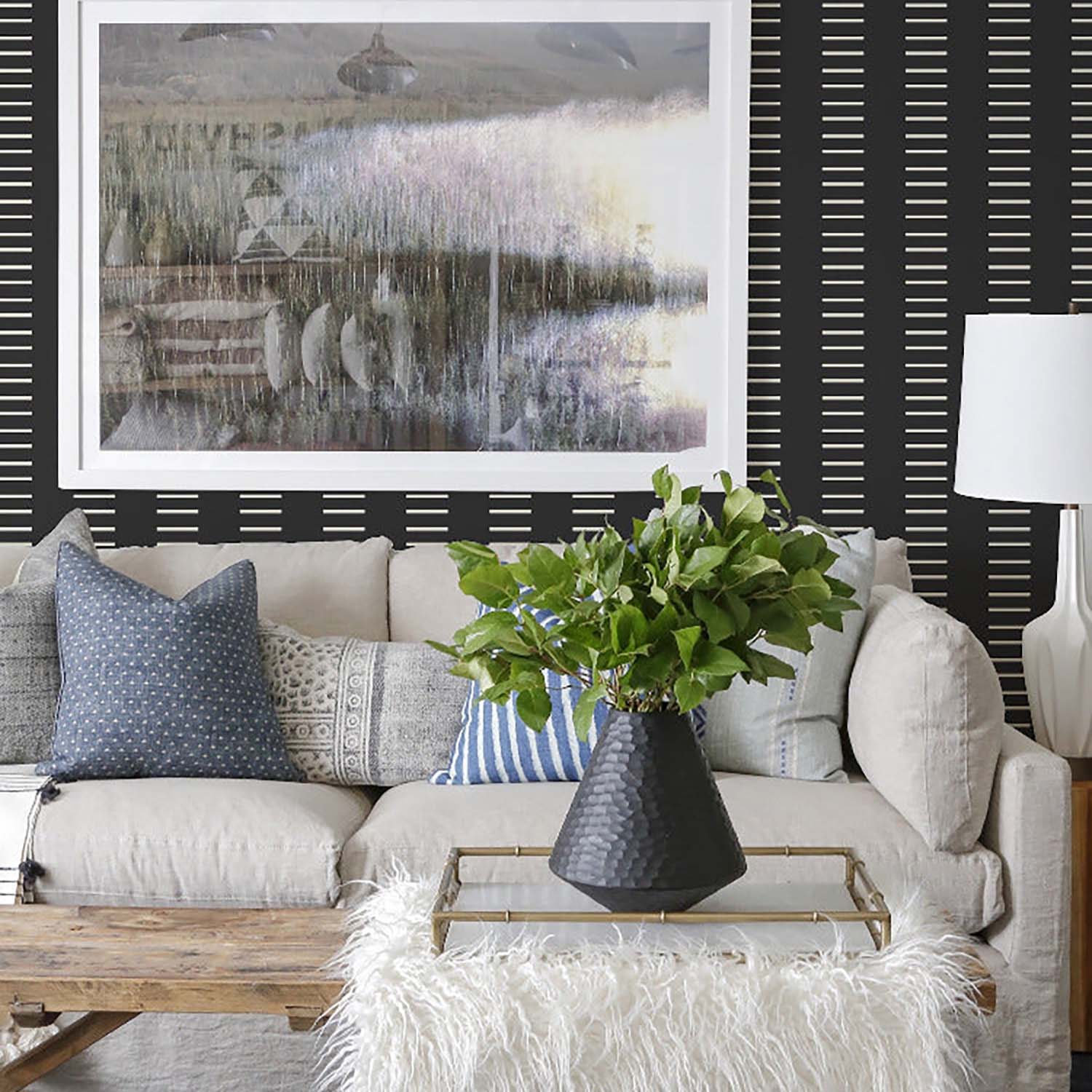 Mitchell Black Dashing Wallpaper