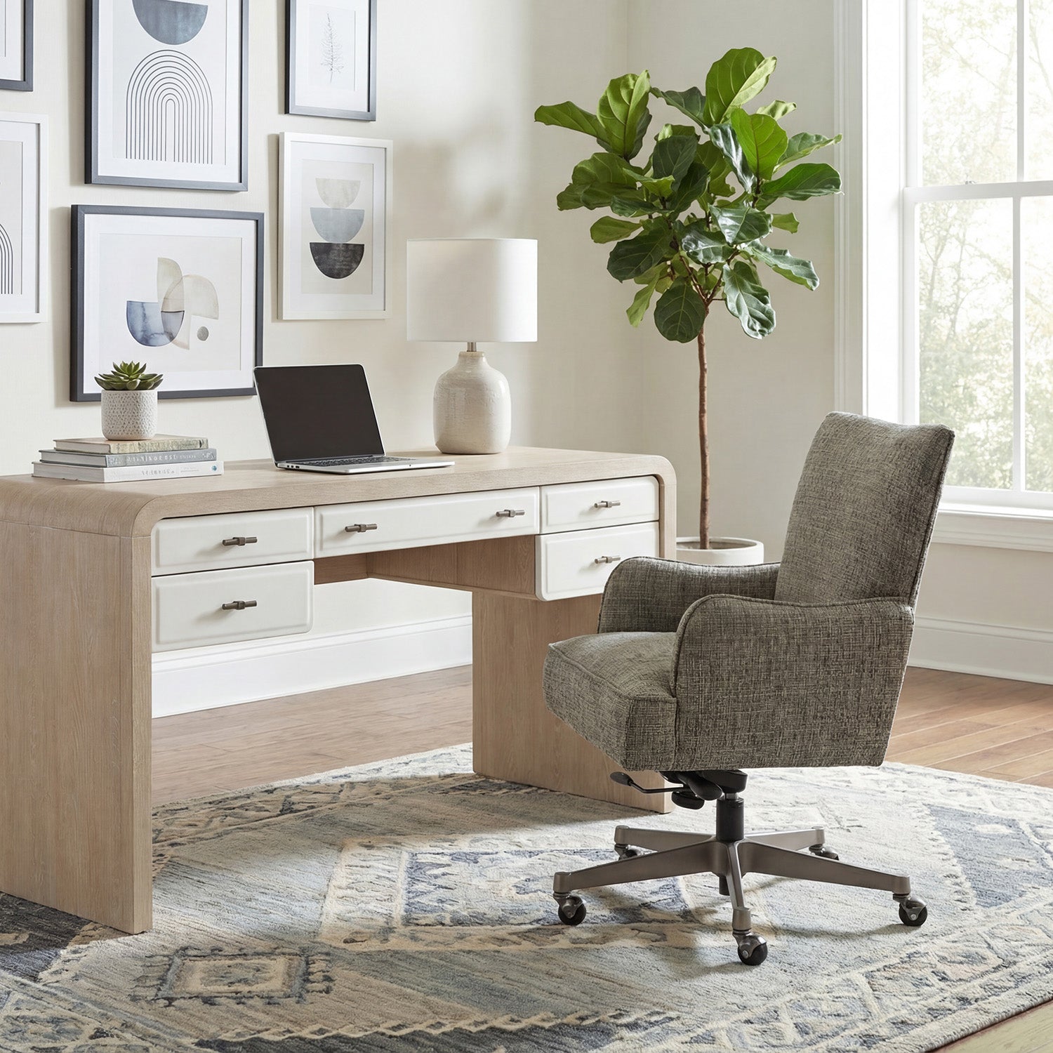 Hooker Furniture Quinn Moritz Granite Executive Swivel Tilt Chair