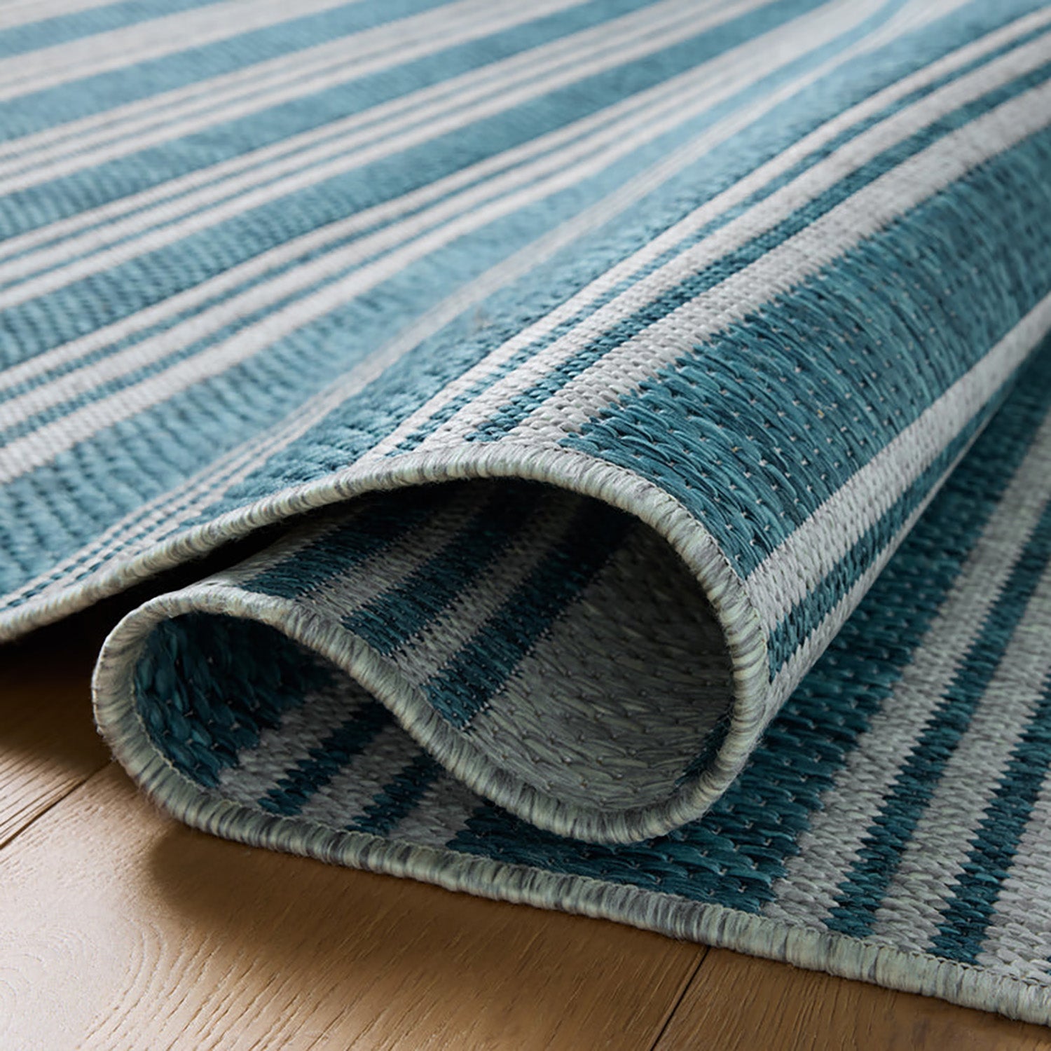 Loloi Easton Teal/Fog Indoor/Outdoor Rug