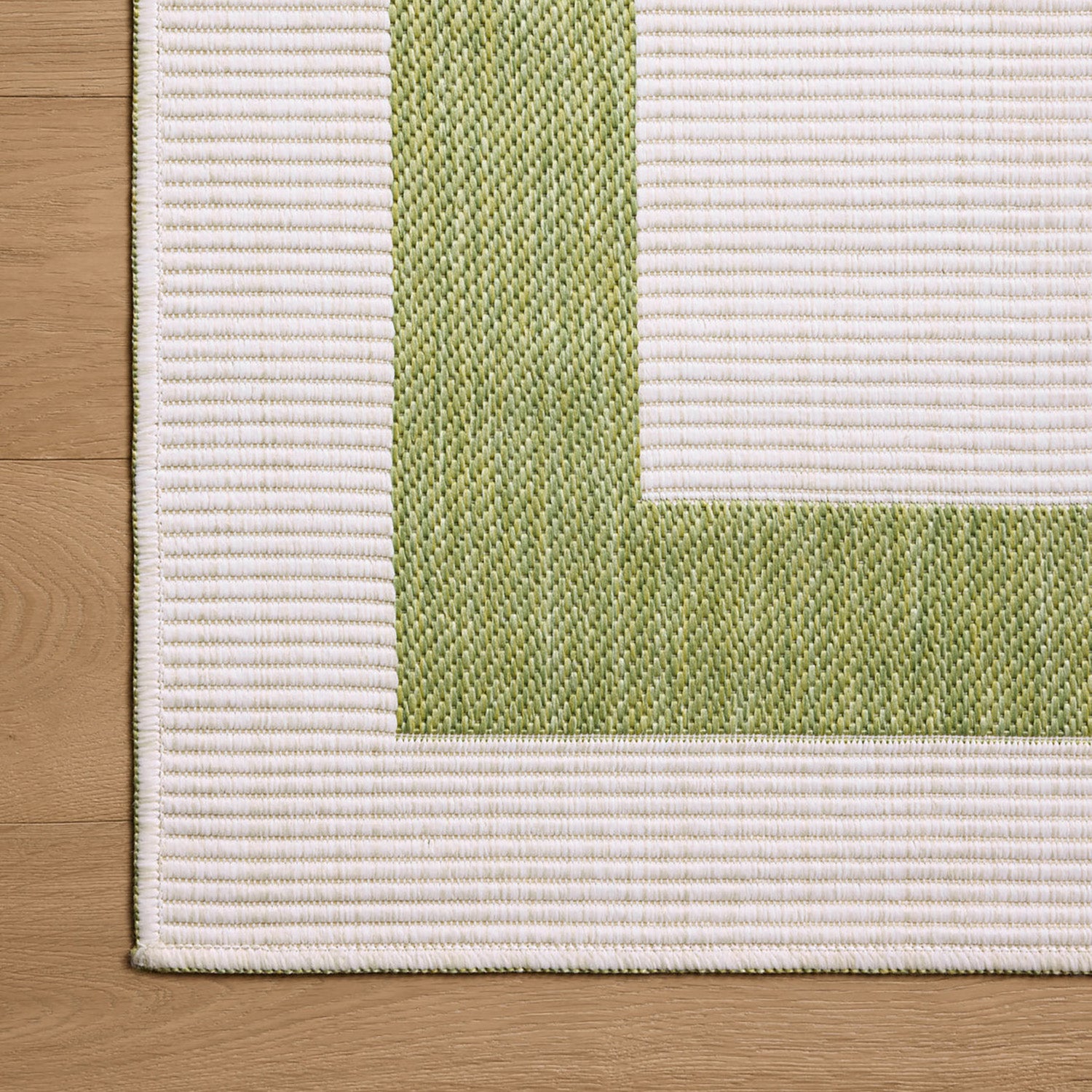 Loloi Easton Green/Ivory Indoor/Outdoor Rug