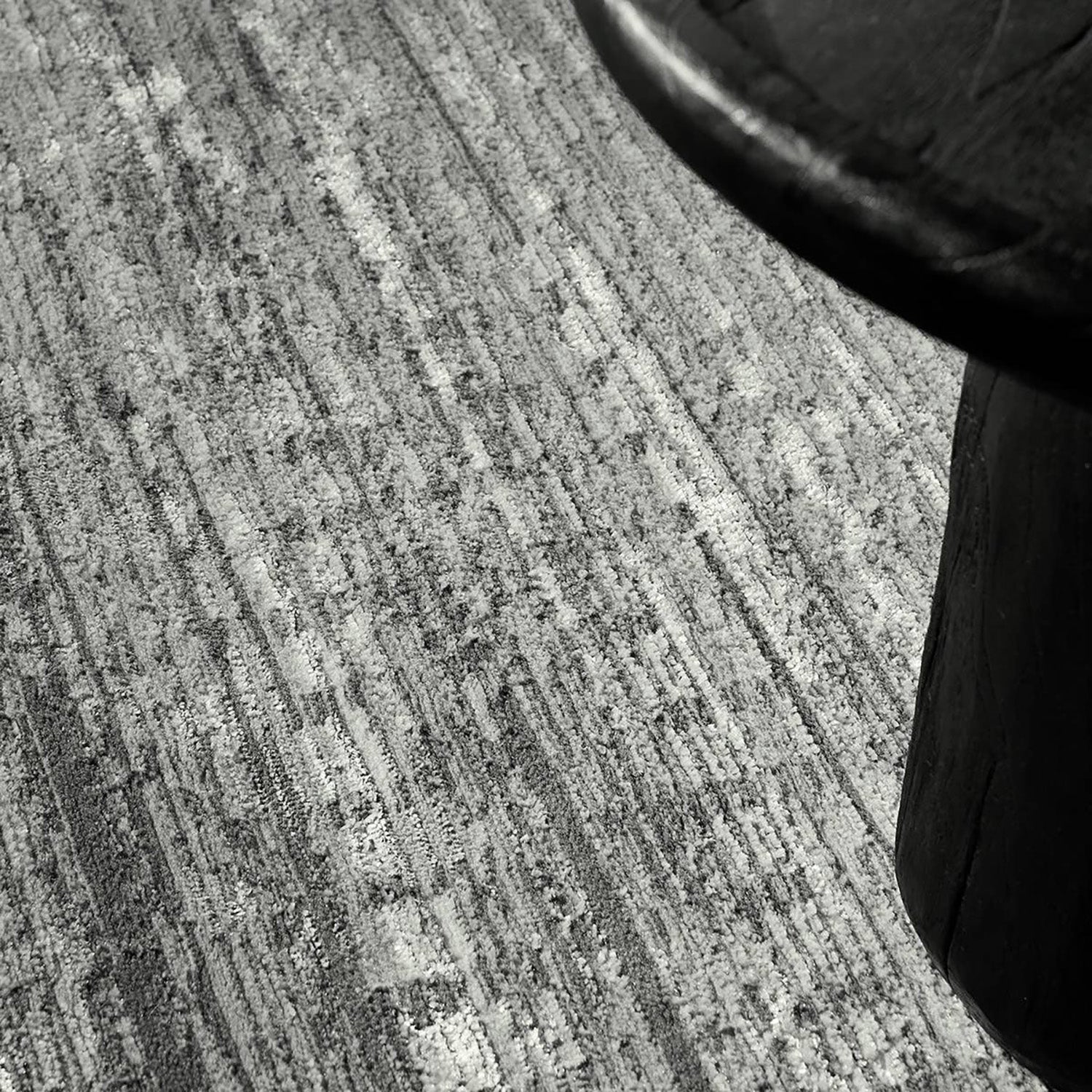 Label J by Jaipur Living Gallium Tungsten Power Loomed Rug