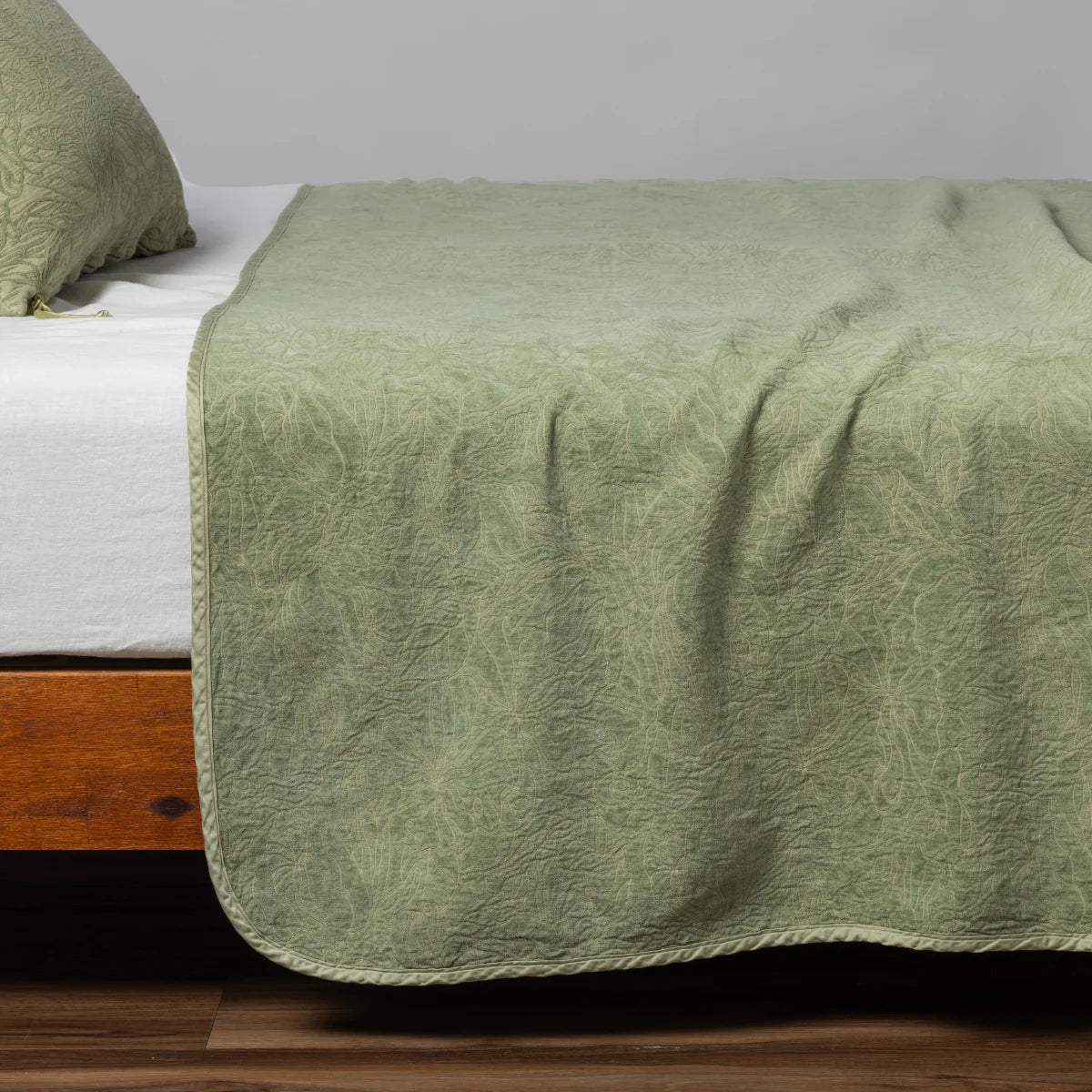 Bella Notte Georgia Bedspread