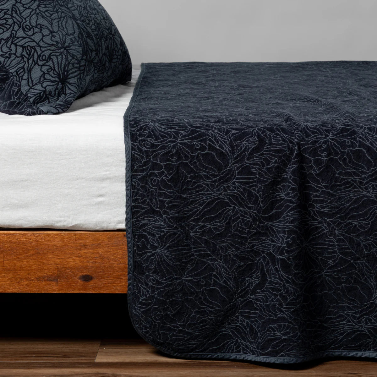 Bella Notte Georgia Bedspread