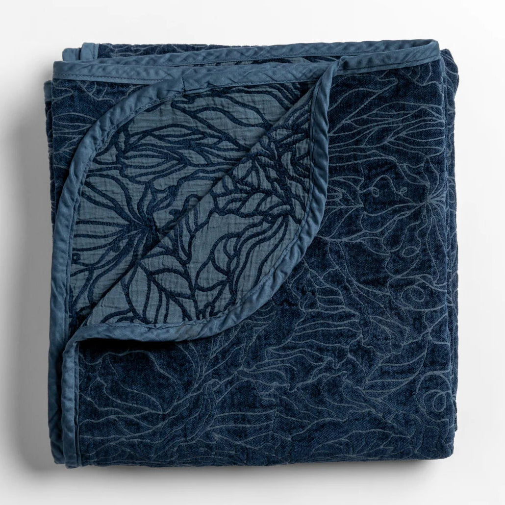 Bella Notte Georgia Throw Blanket