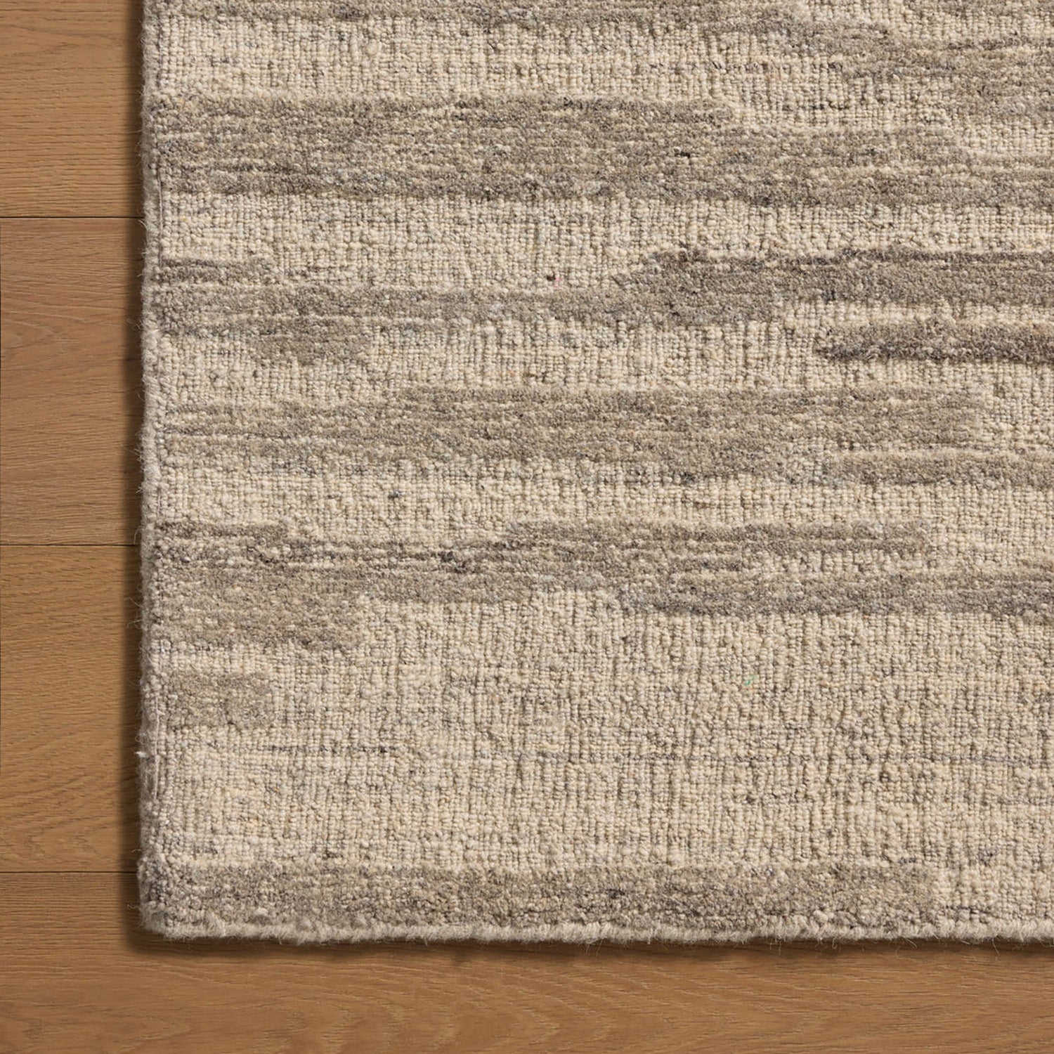 Loloi Hartley Silver/Gray Hand Tufted Rug