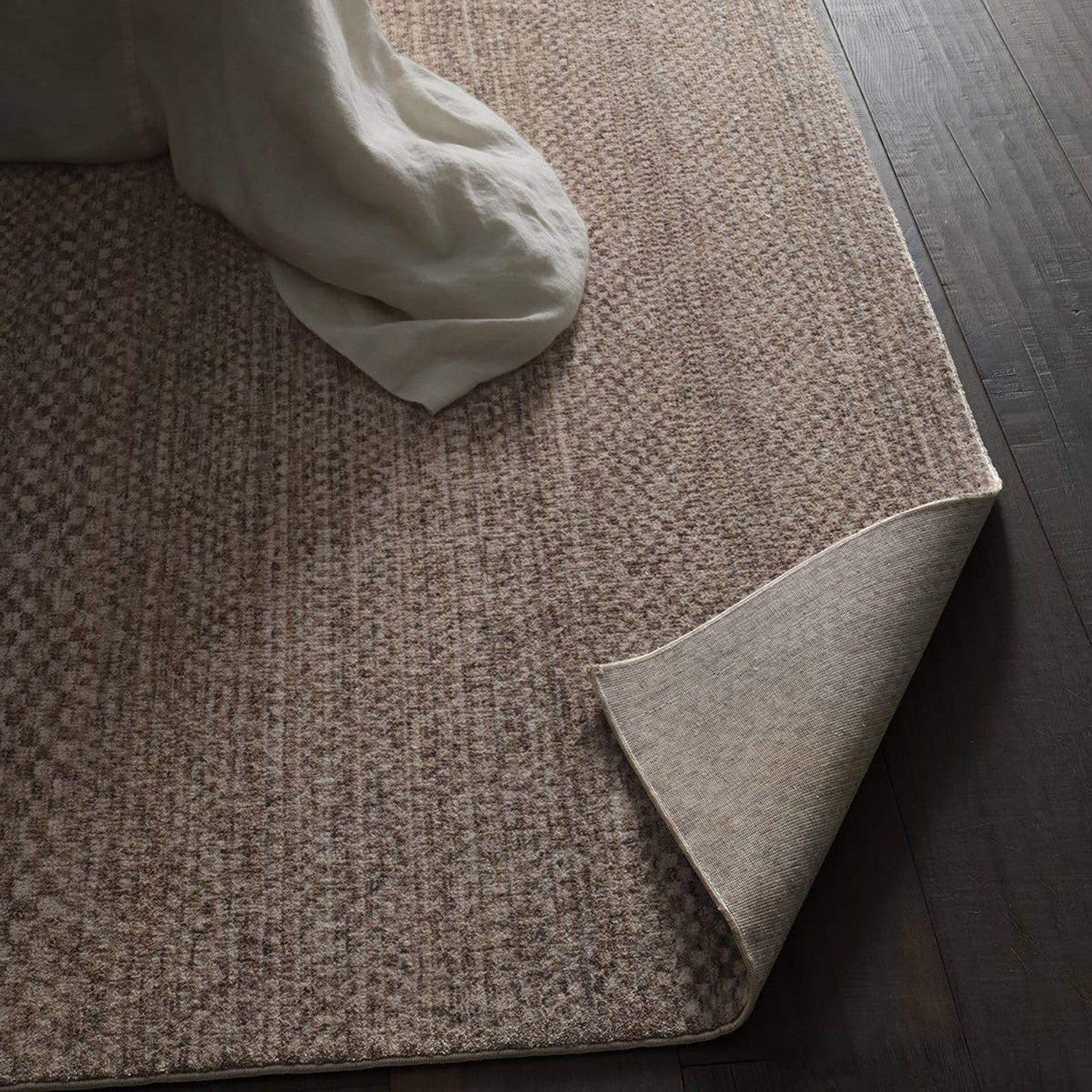 Jaipur Living Icten Kiran Power Loomed Rug