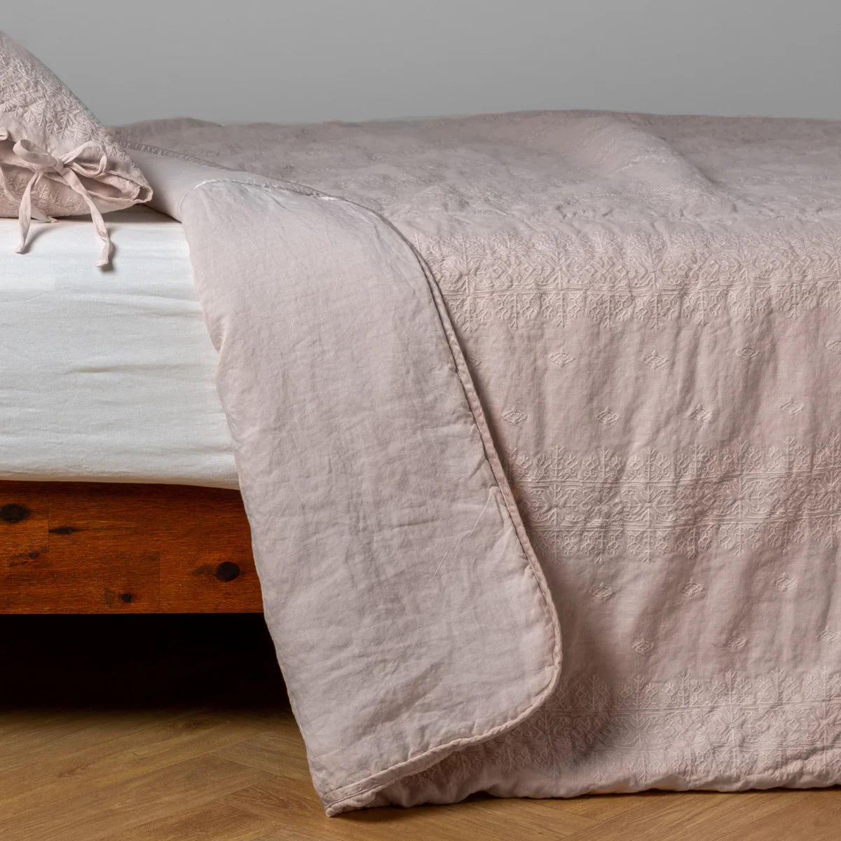 Bella Notte Ines Bedspread