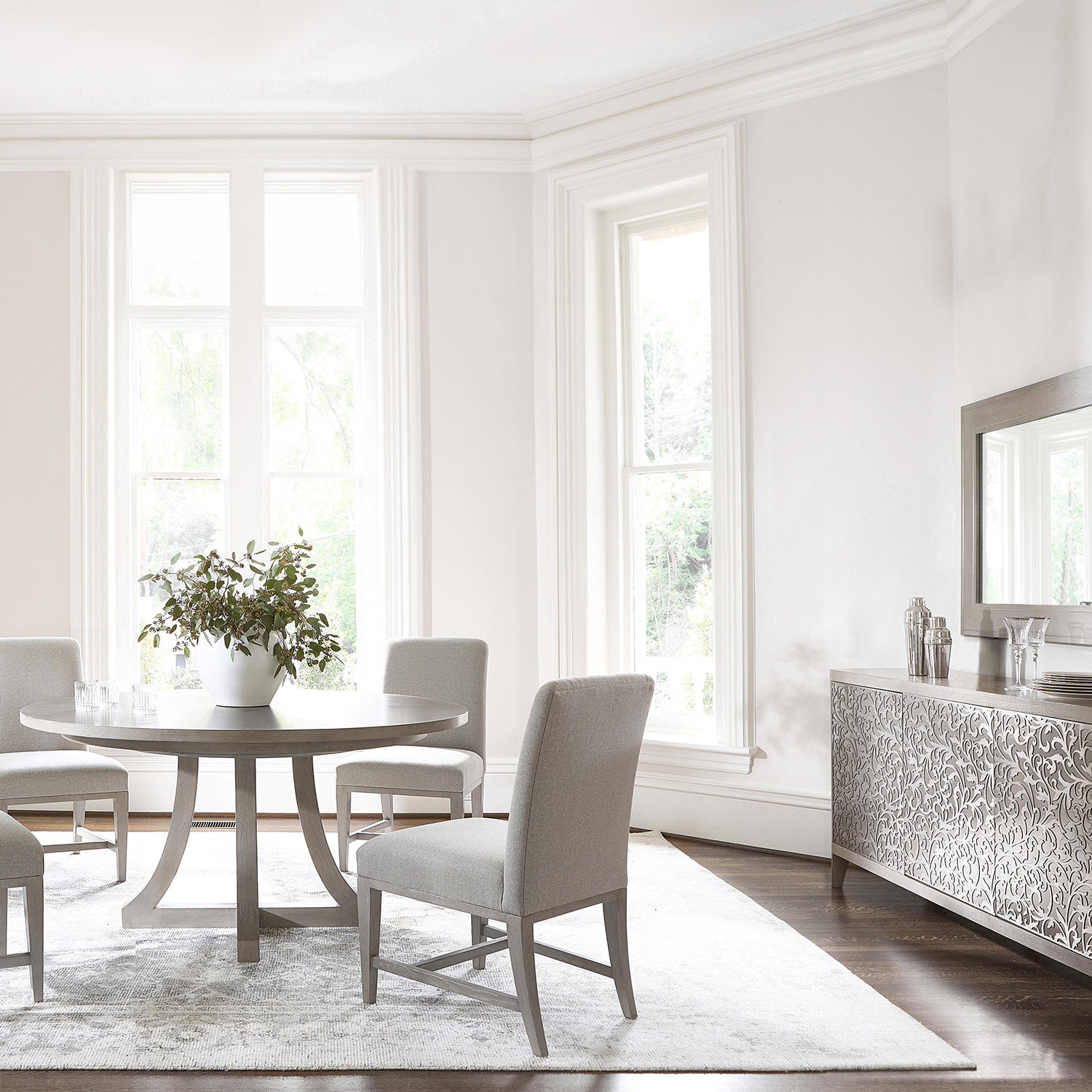 Bernhardt Cornelia Round Dining Table