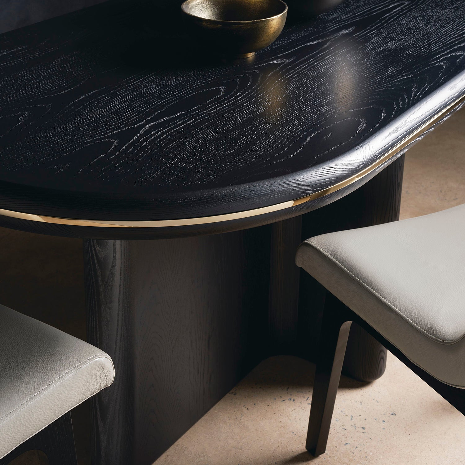 Caracole Monty Dining Table