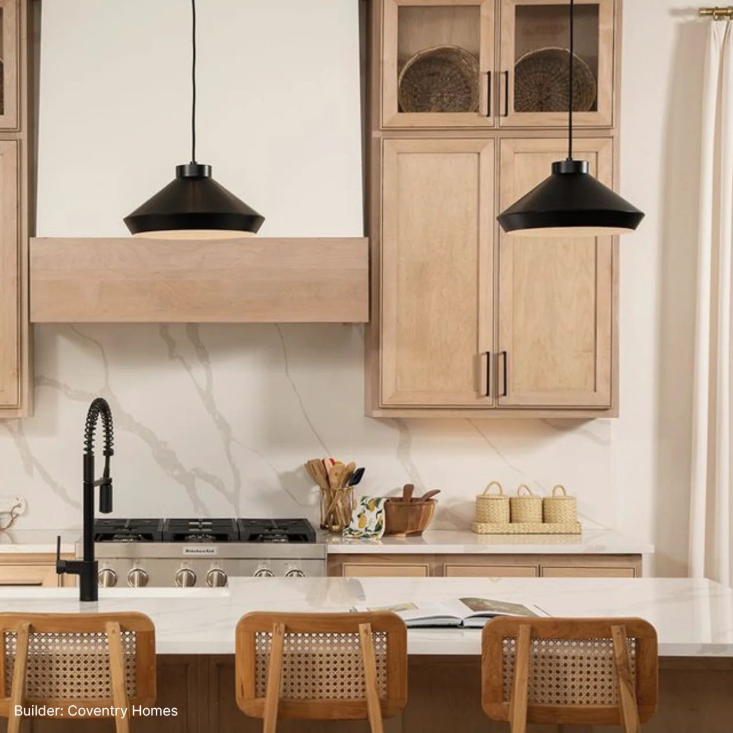 Sonneman Koma Satin Black 2752.25-G Pendant