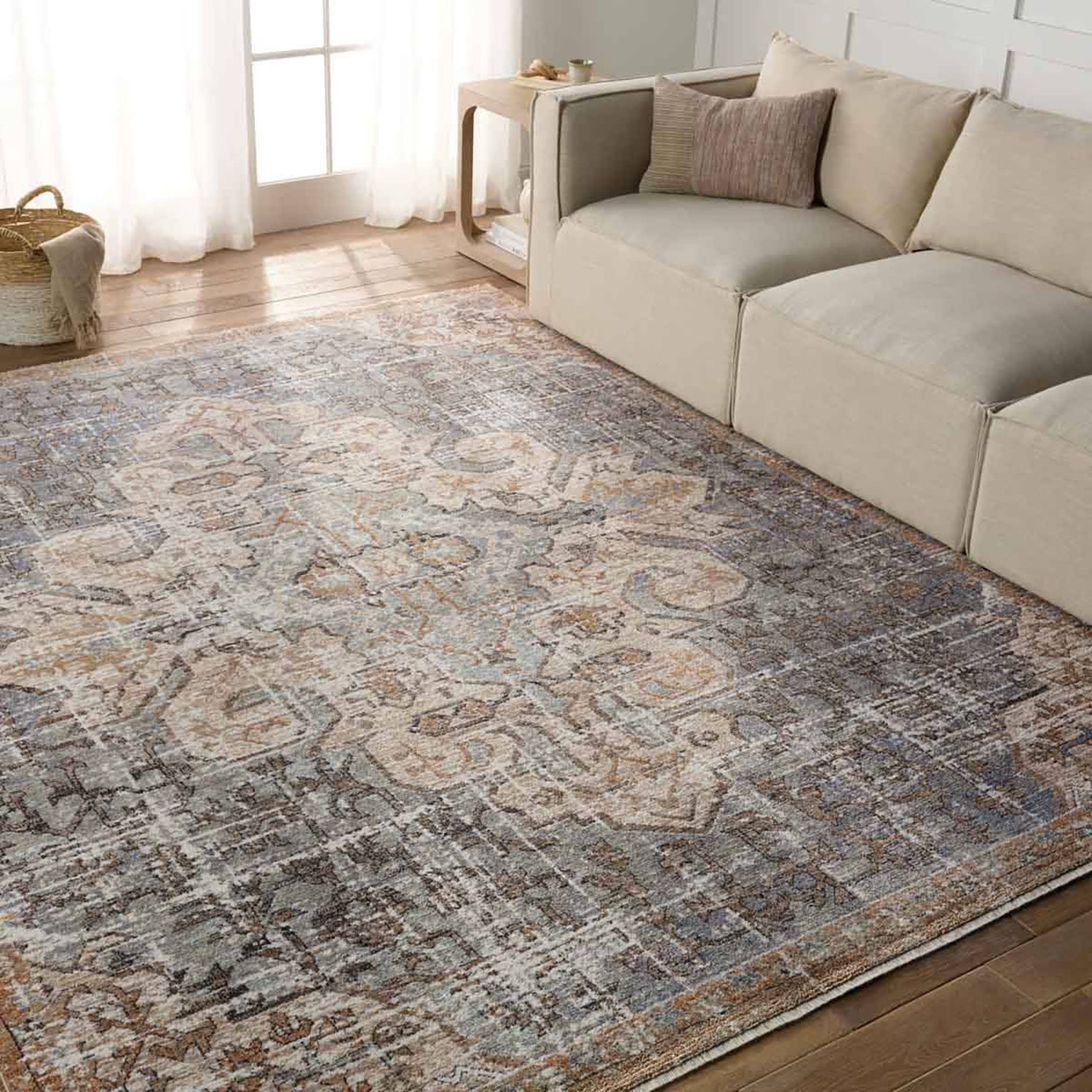 Jaipur Living Lark Lynette Power Loomed Rug