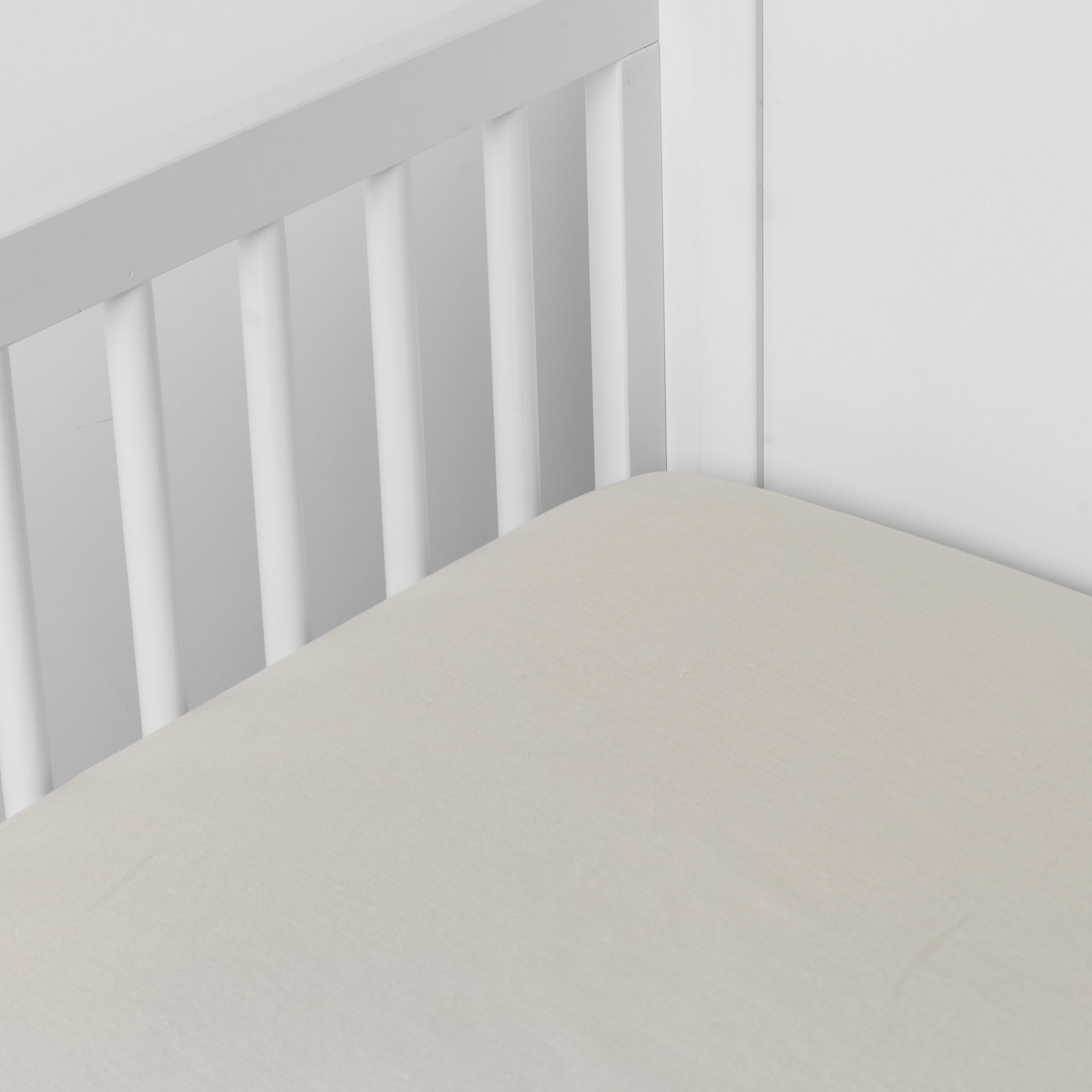 Bella Notte Linen Crib Sheet