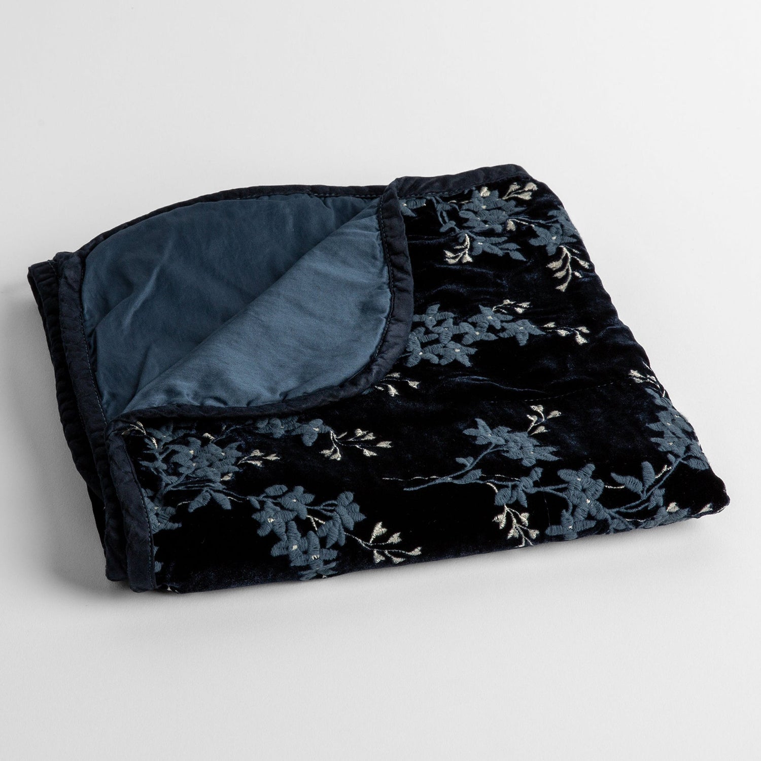 Bella Notte Lynette Baby Blanket