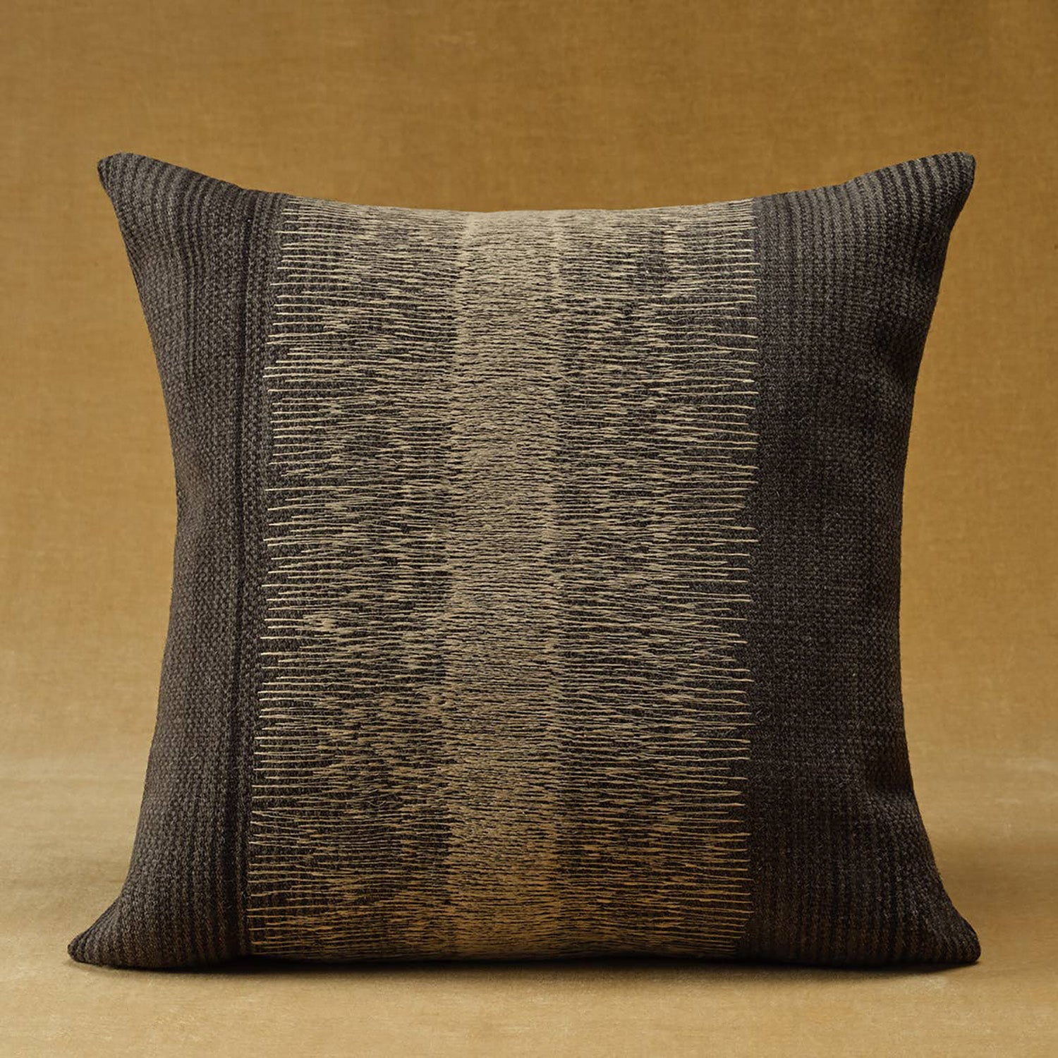 Jaipur Living Mercado Aravalli Throw Pillow