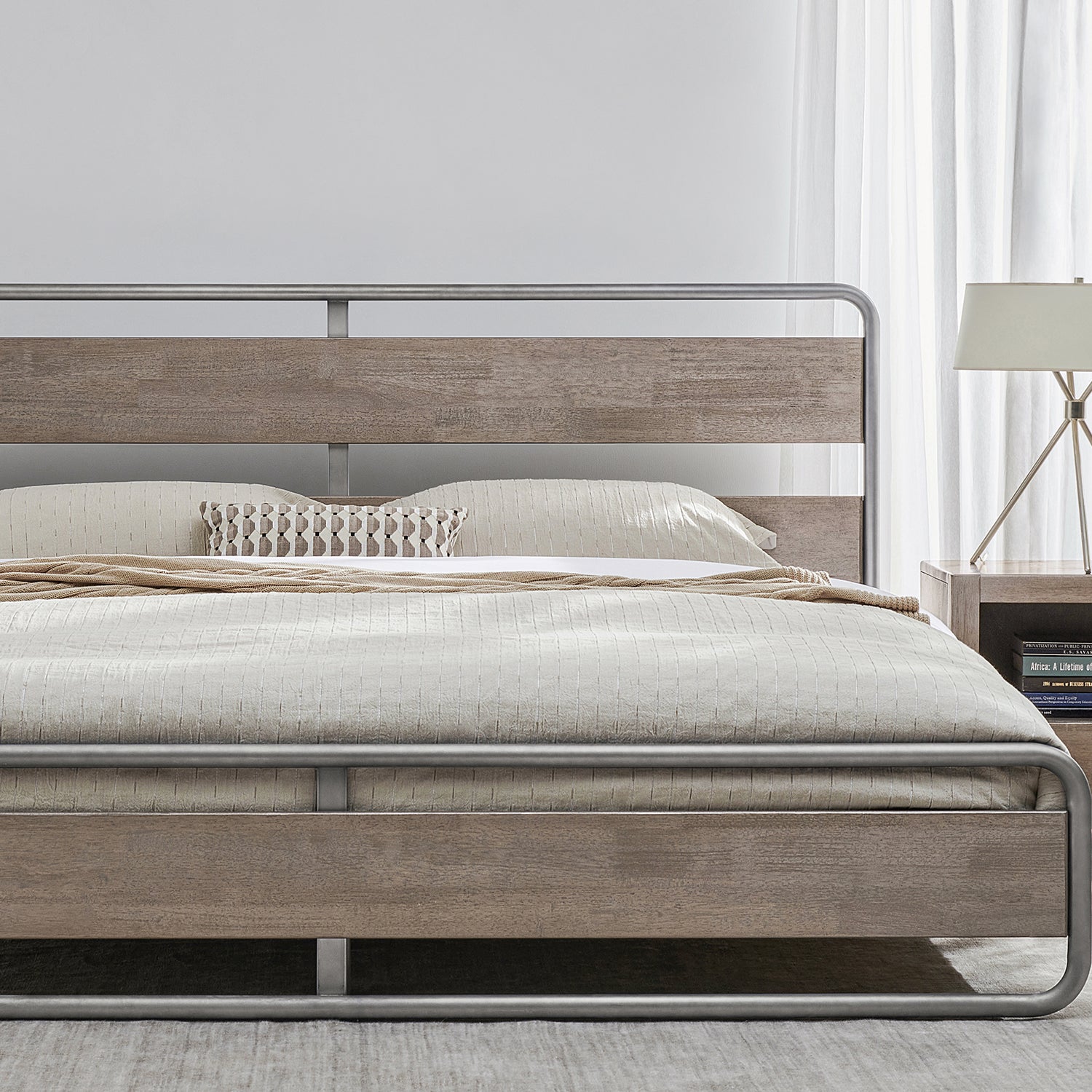 Zest Metal Platform Bed