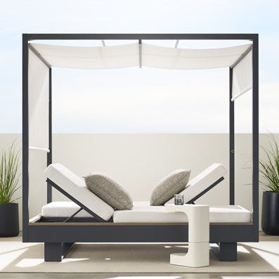 Vanguard Furniture Collins Stone White Outdoor End Table