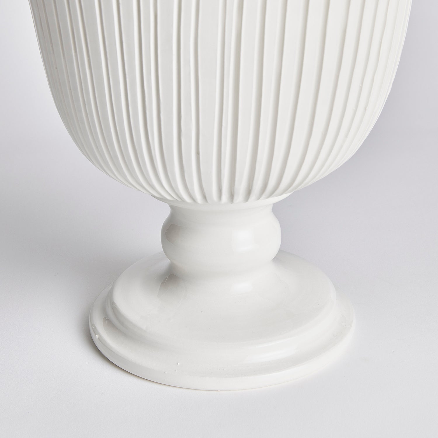Perla White Vase