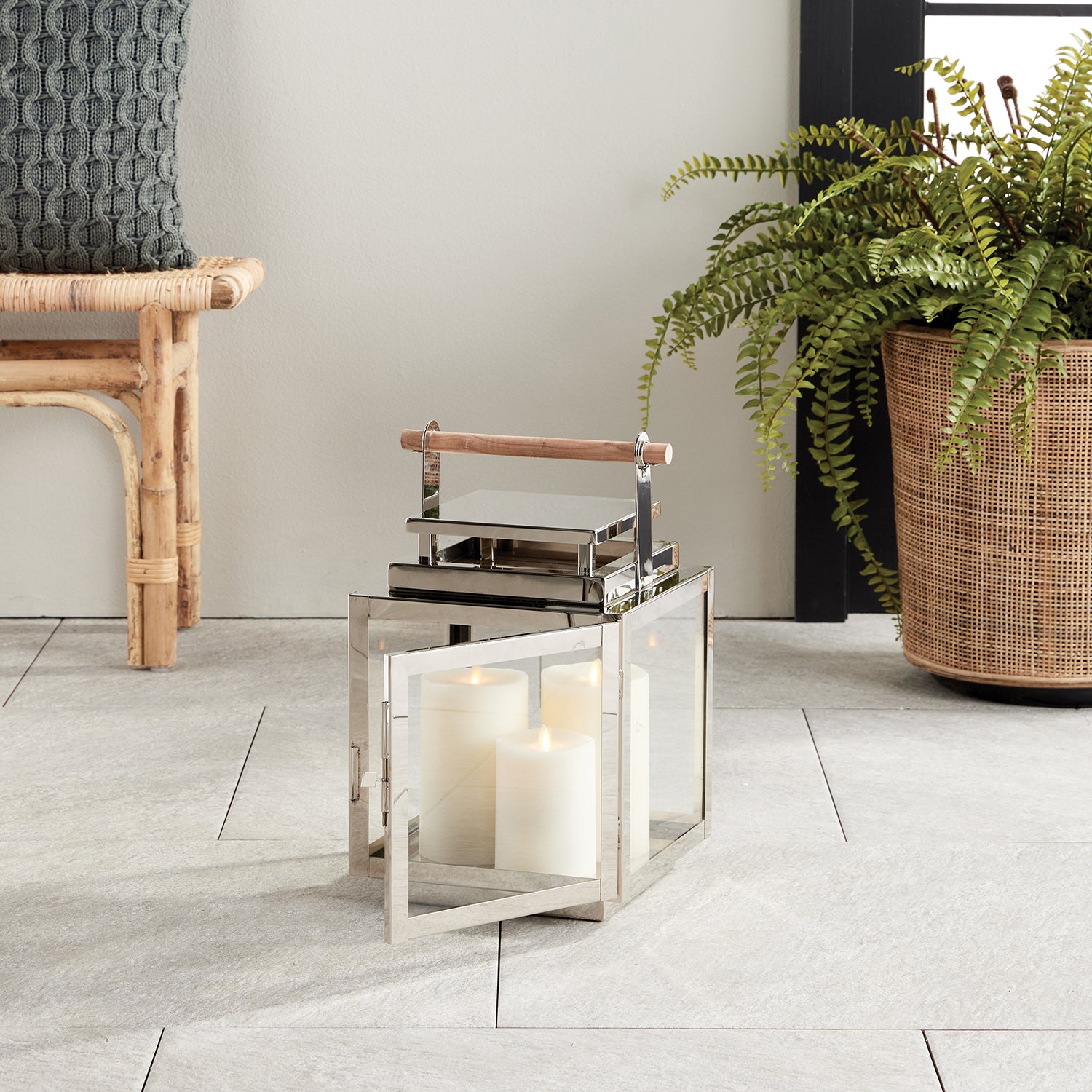 Adwin Outdoor Lantern