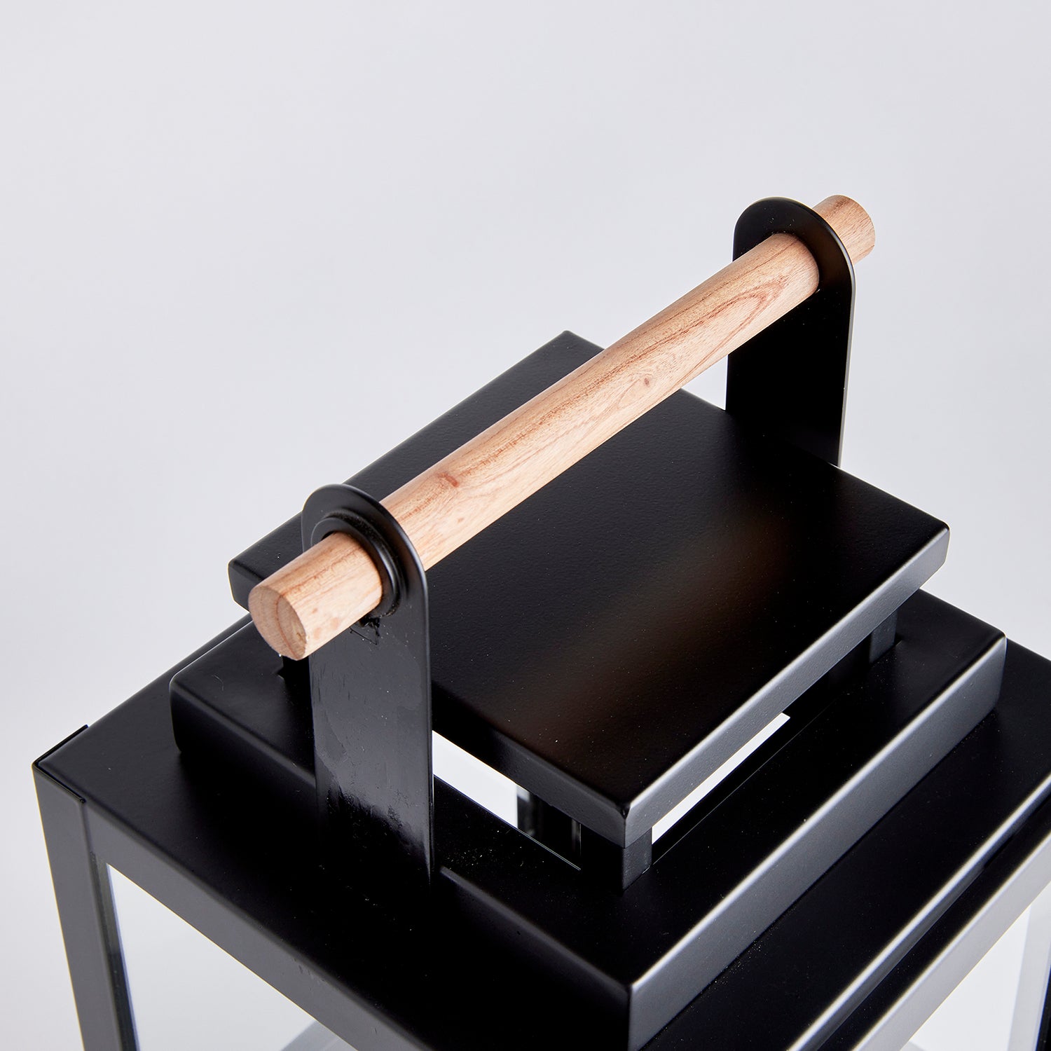 Adwin Outdoor Lantern