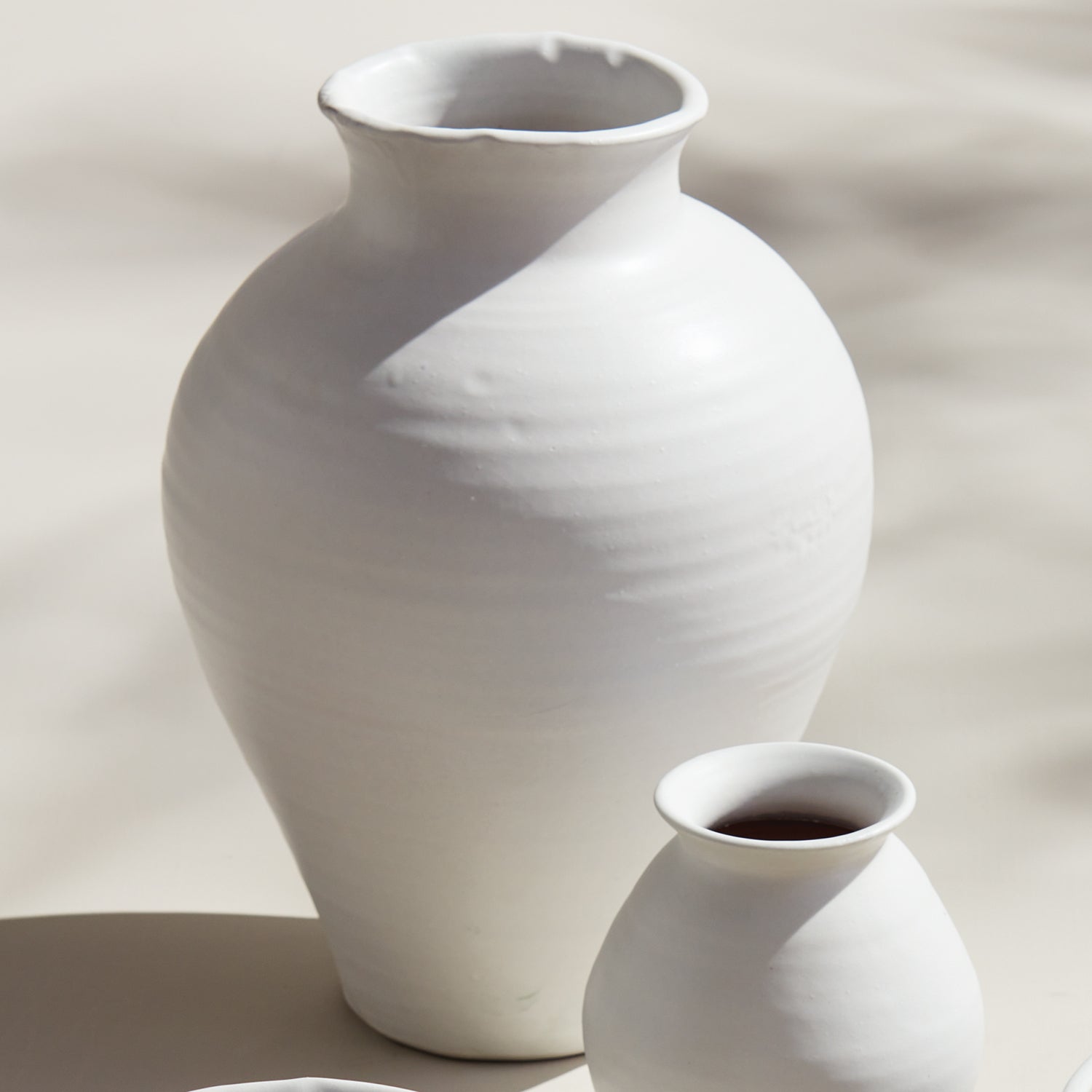 Mirela Vase