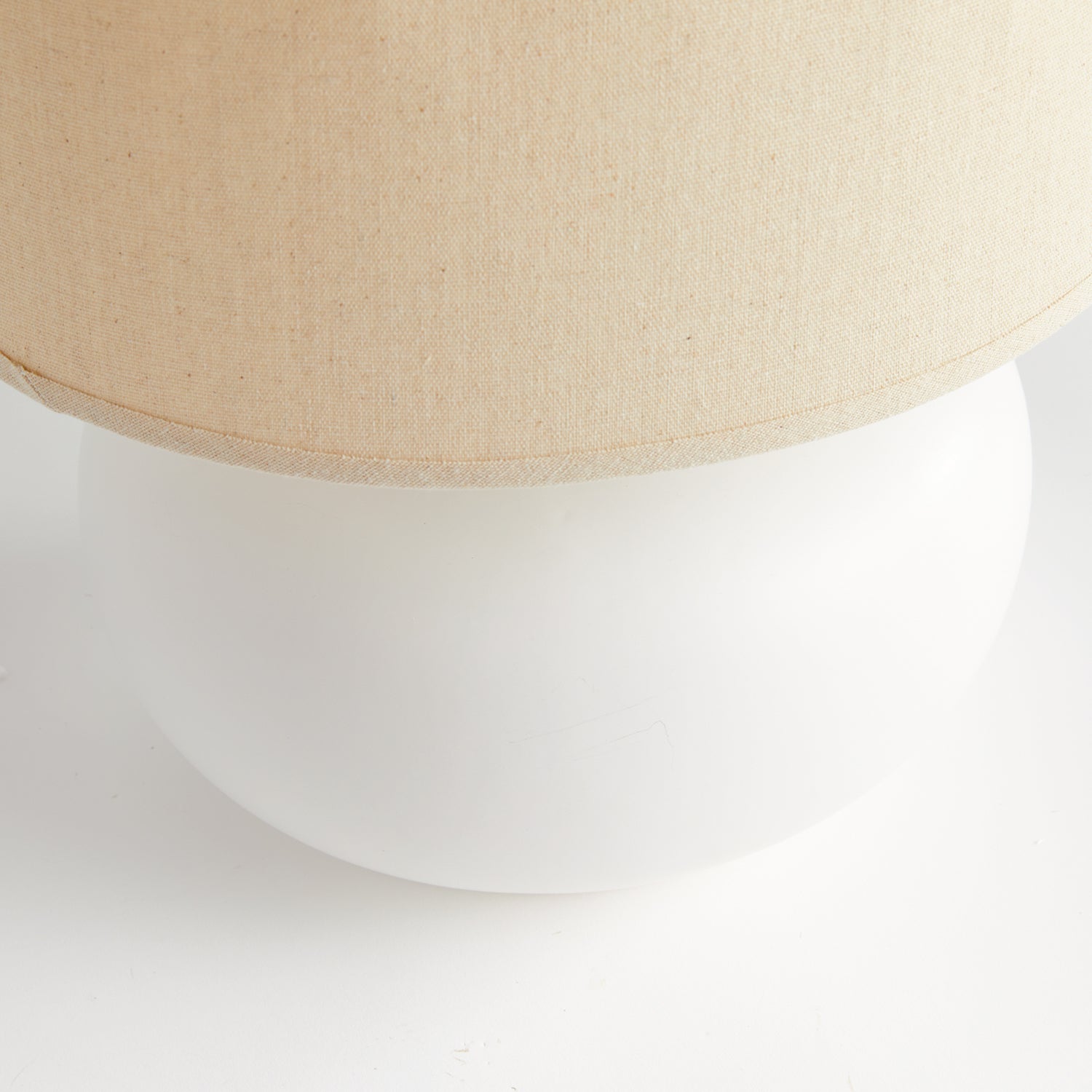 Nomi Table Lamp