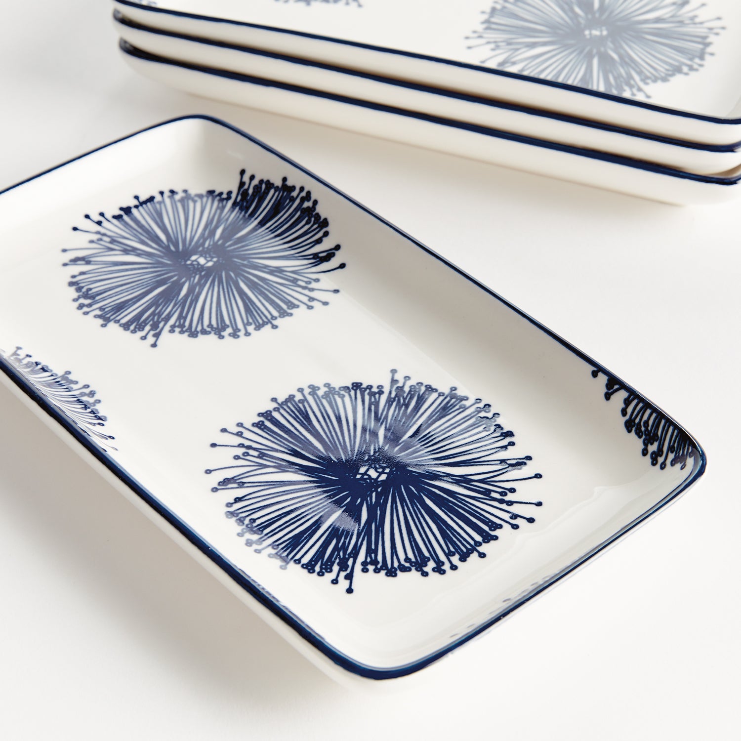 Stria Starburst Tray Set of 4
