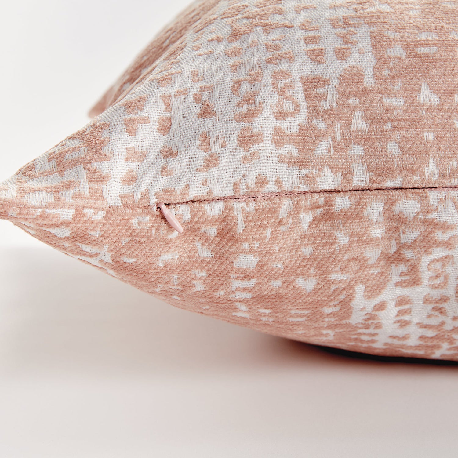 Hana Indoor/Outdoor Square Pillow