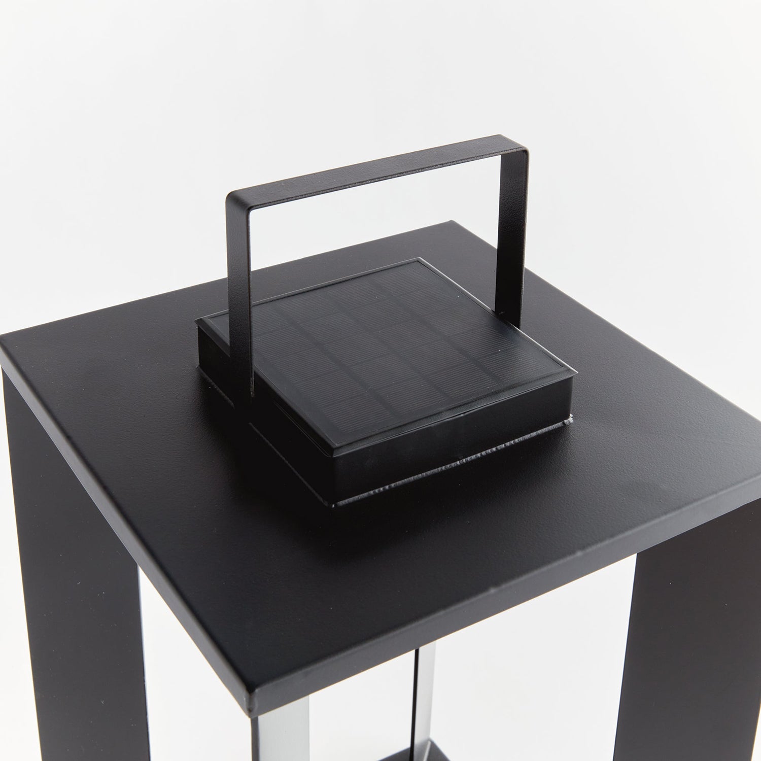 Hanley Solar LED Outdoor Lantern