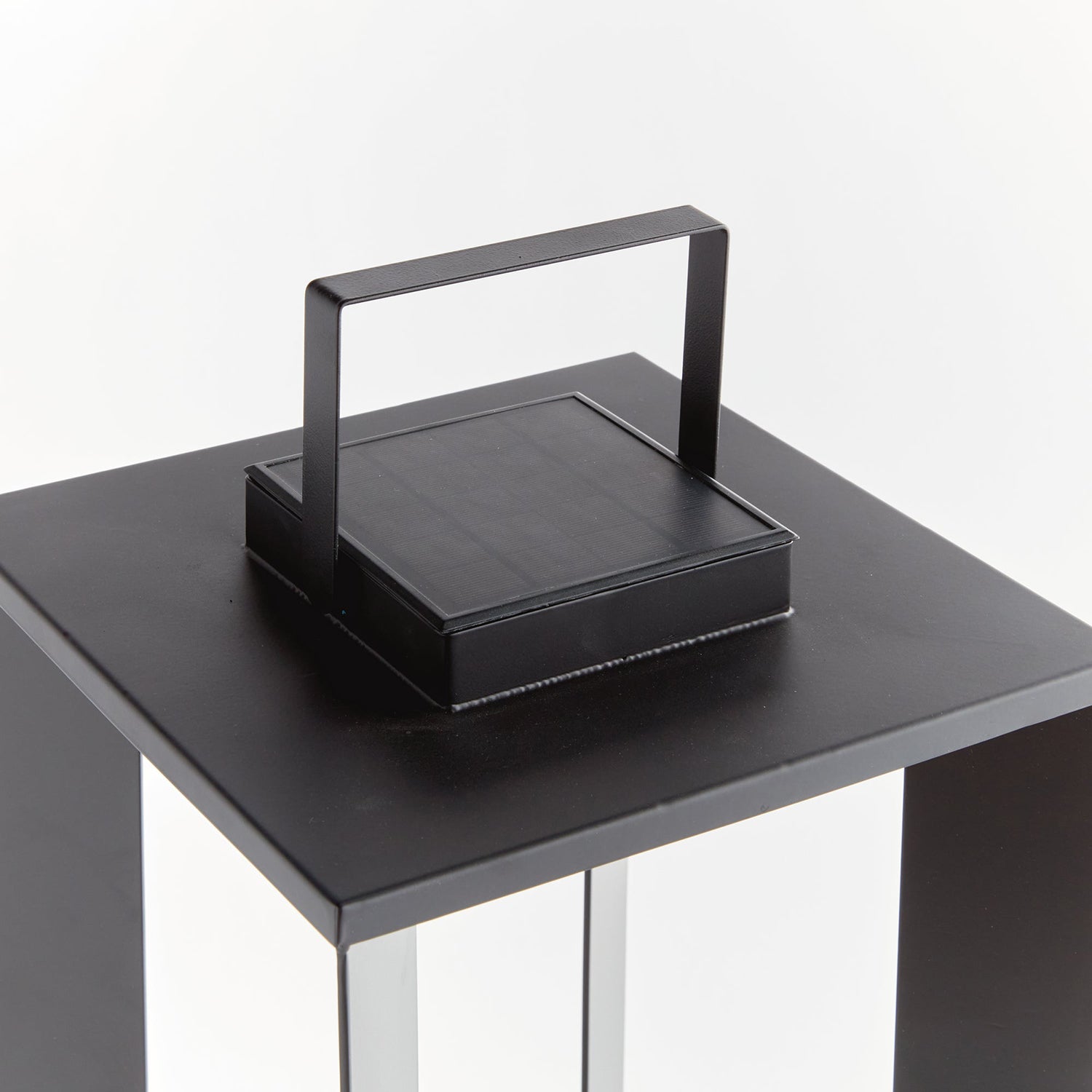 Hanley Solar LED Outdoor Lantern