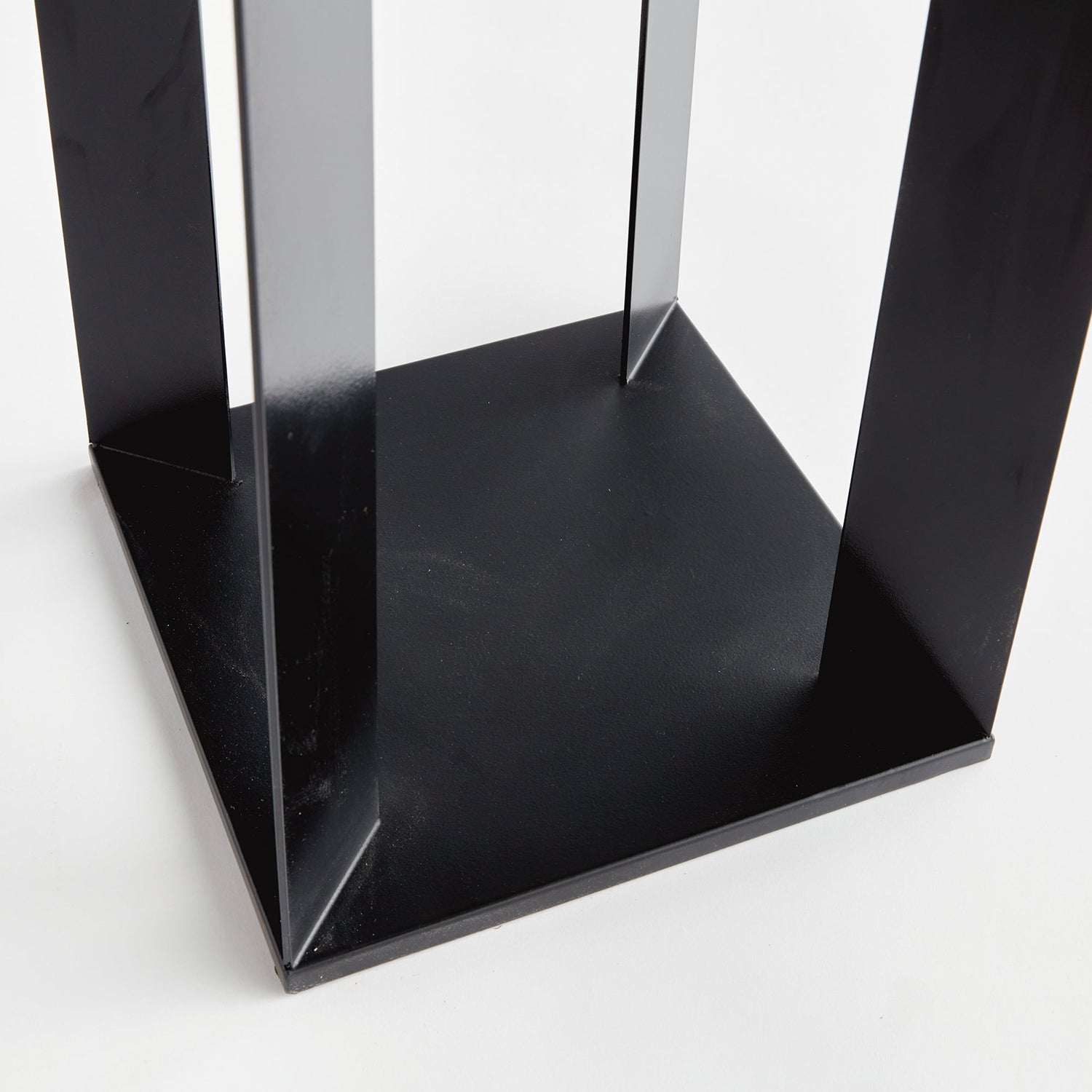 Hanley Solar LED Outdoor Lantern