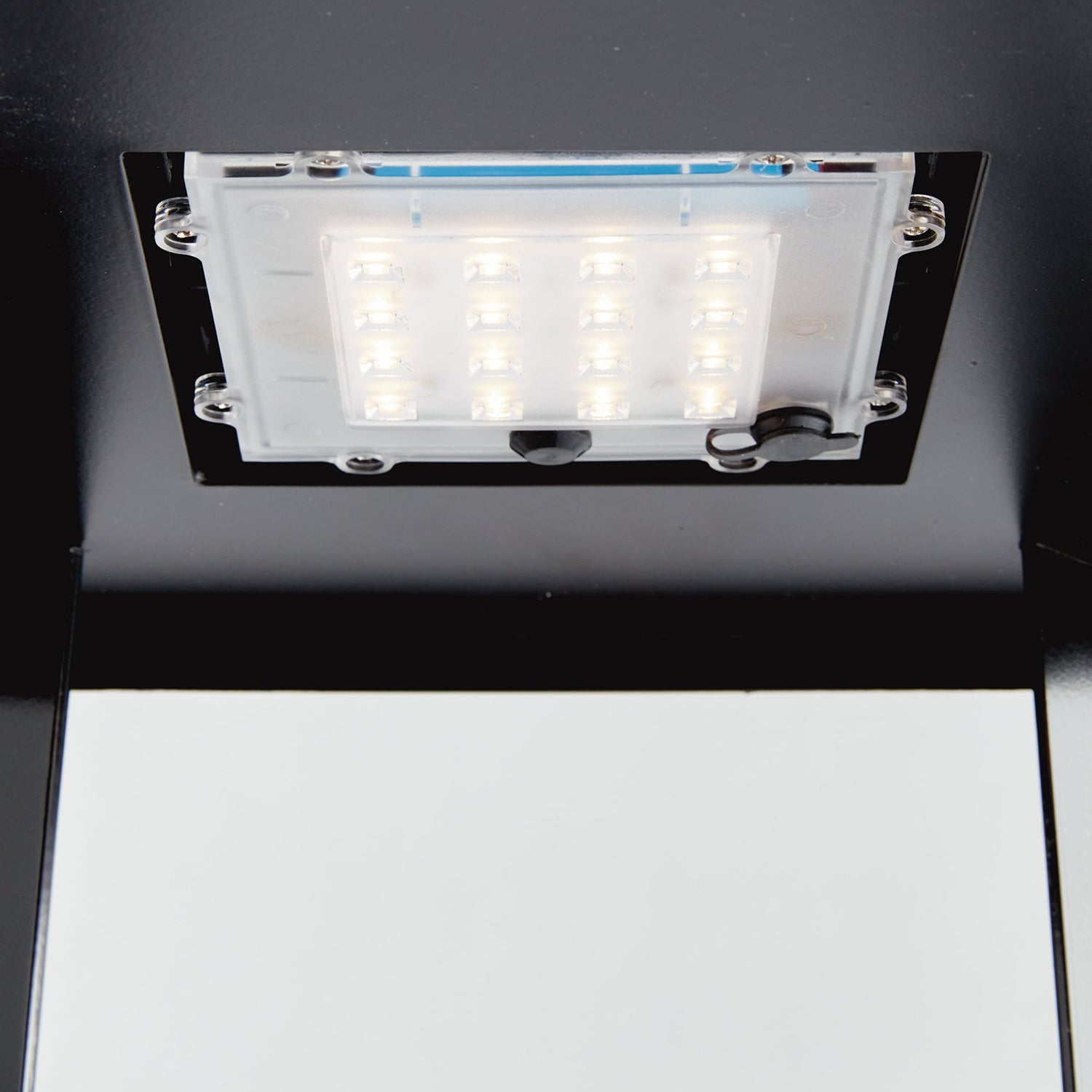 Hanley Solar LED Outdoor Lantern