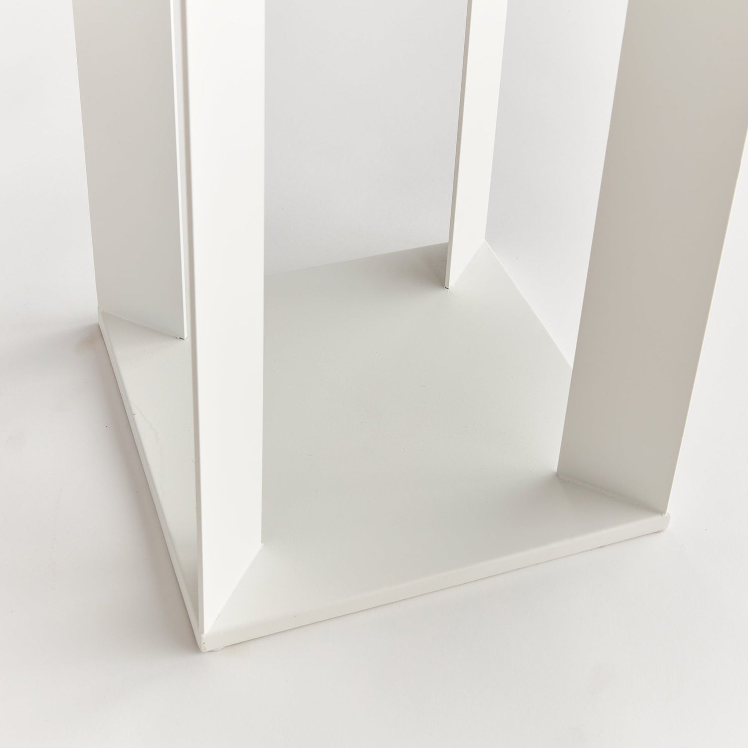 Hanley Solar LED Outdoor Lantern