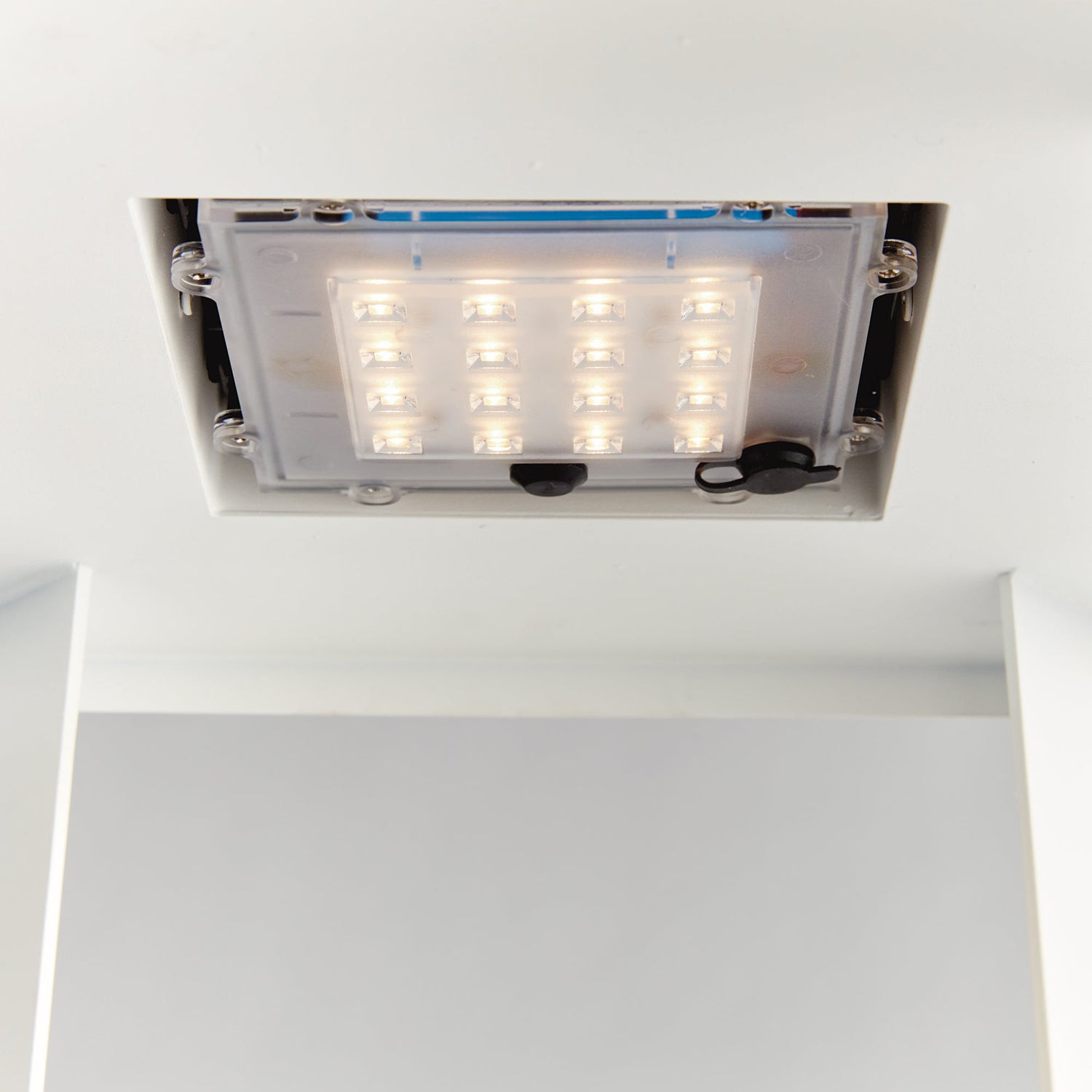 Hanley Solar LED Outdoor Lantern