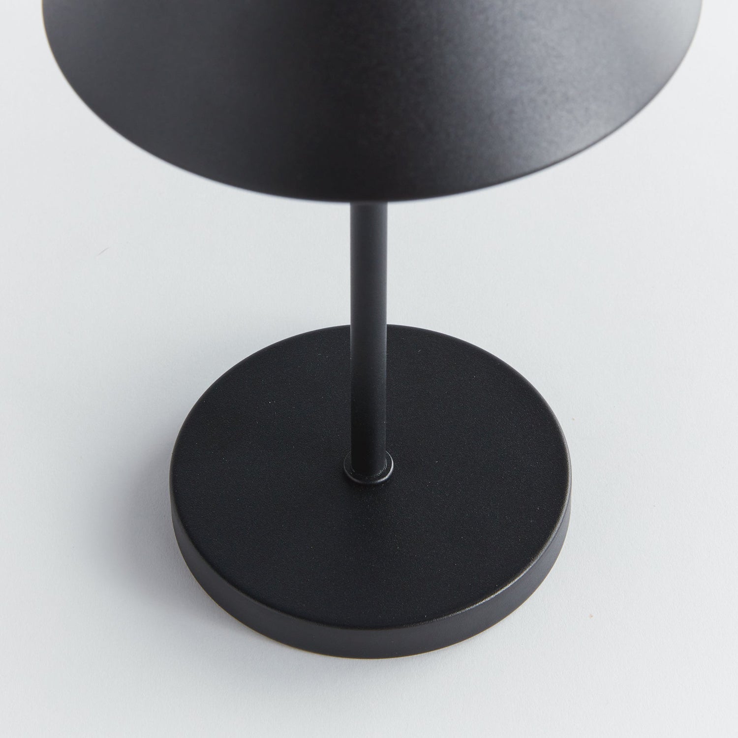 Alluna LED Cordless Lamp