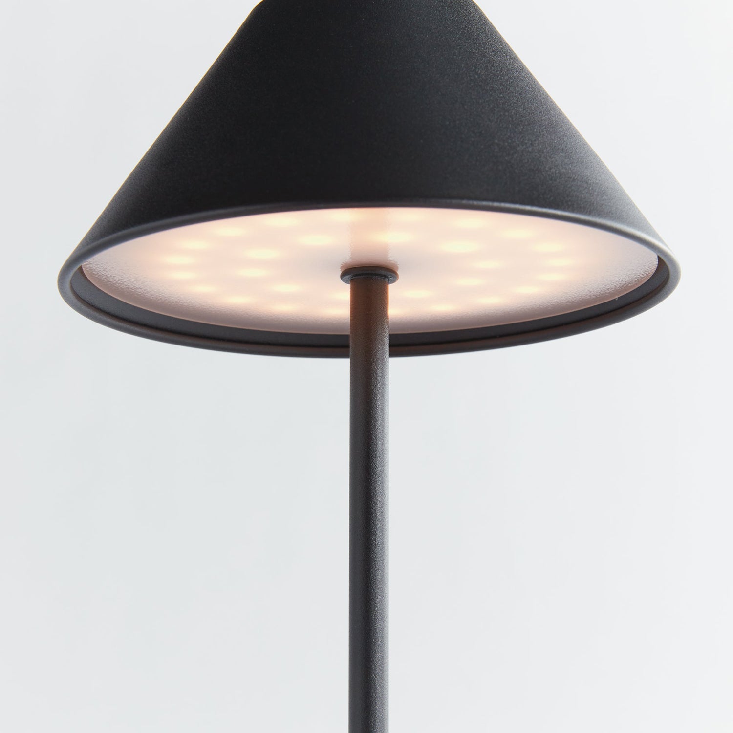 Alluna LED Cordless Lamp