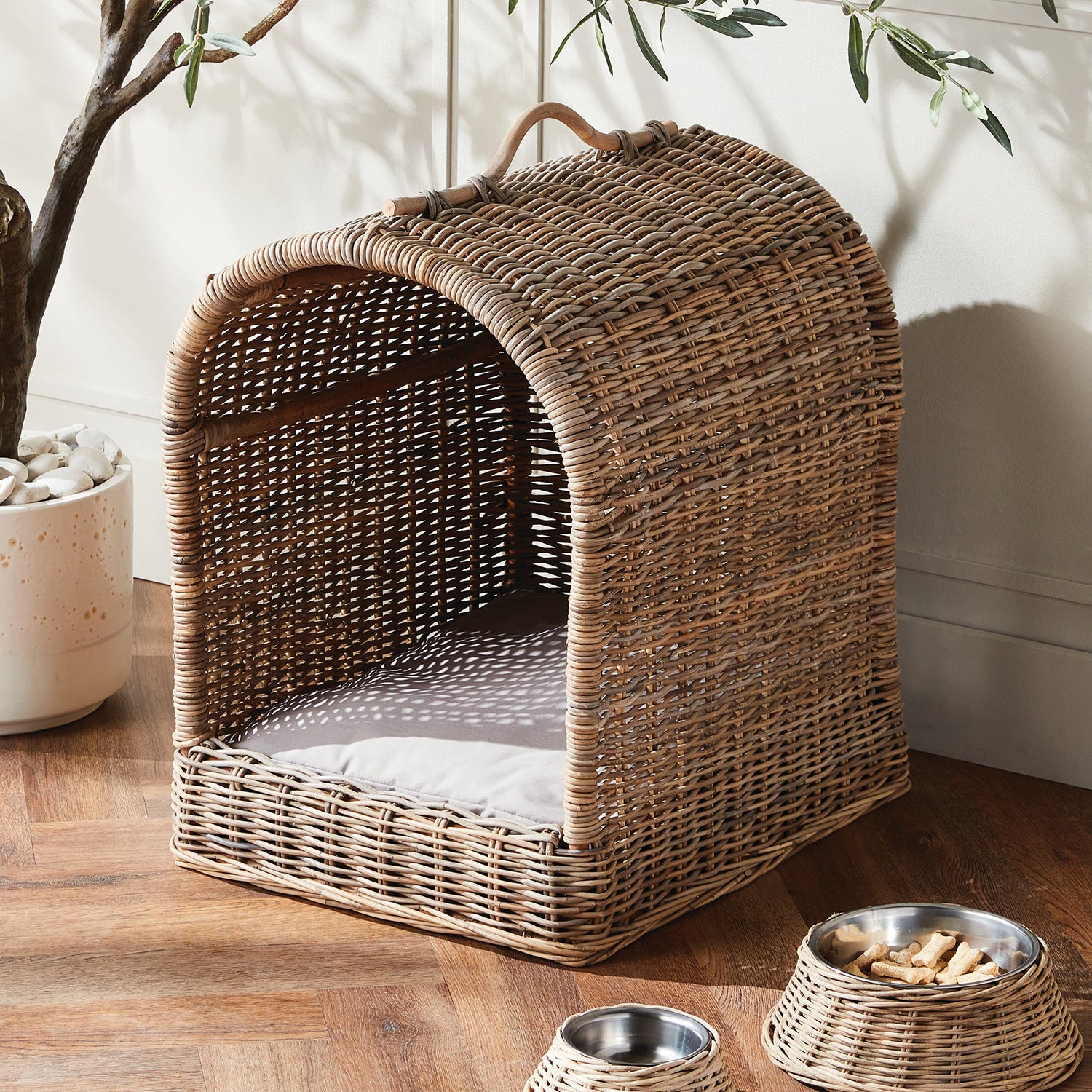 Normandy Canopy Pet Bed