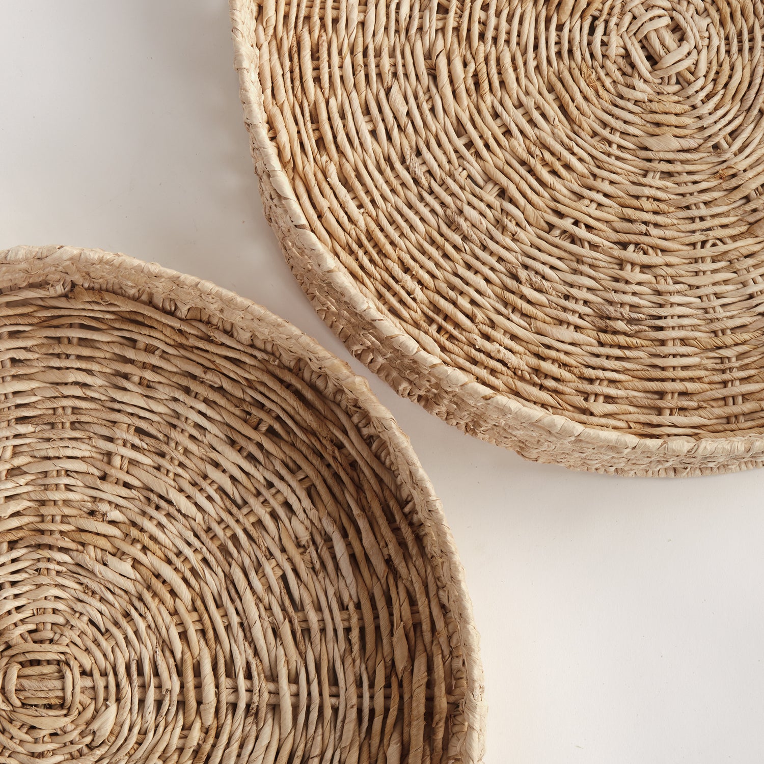 Juliet Abaca Round Tray Set of 2