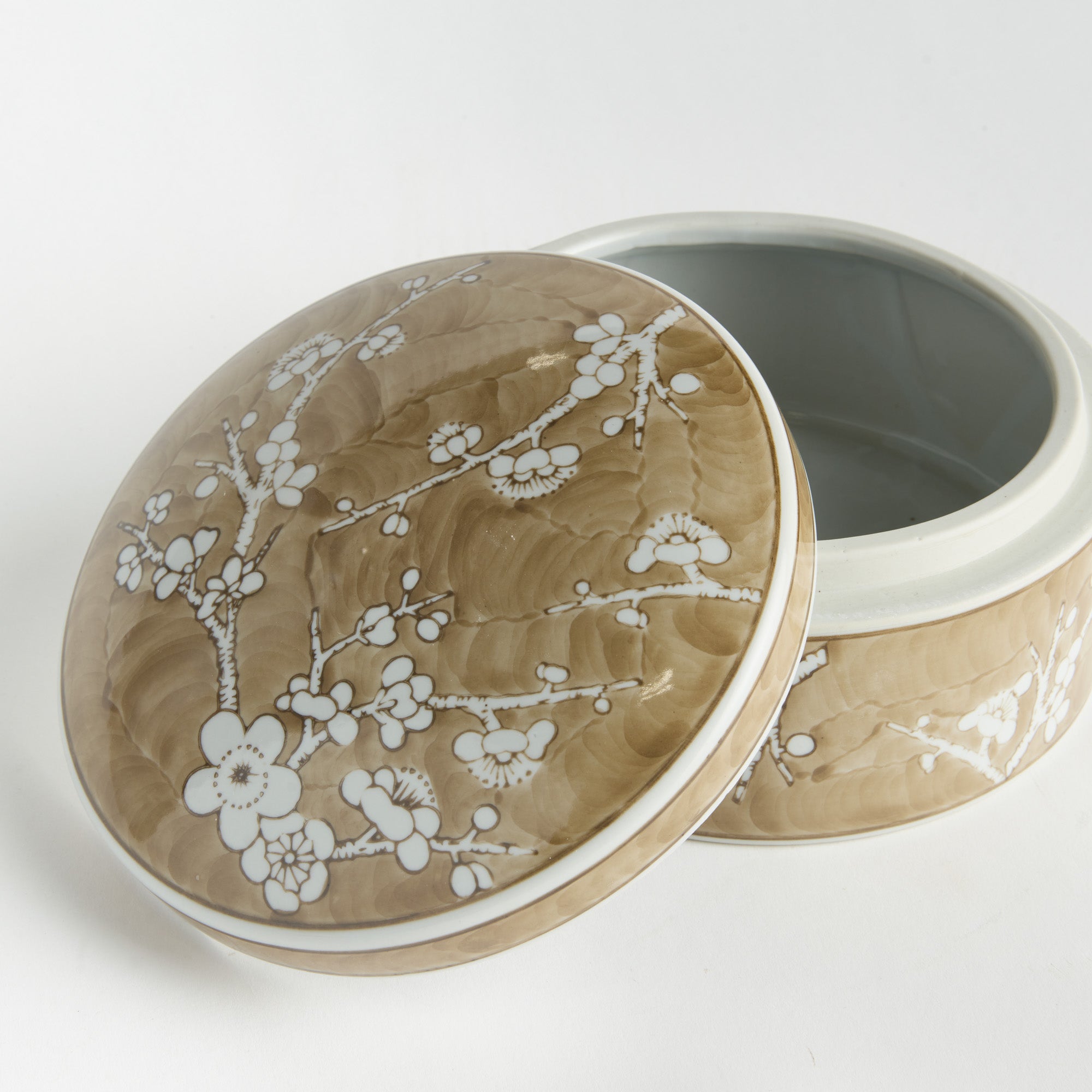 Province Empress Large Round Lidded Catchall Box