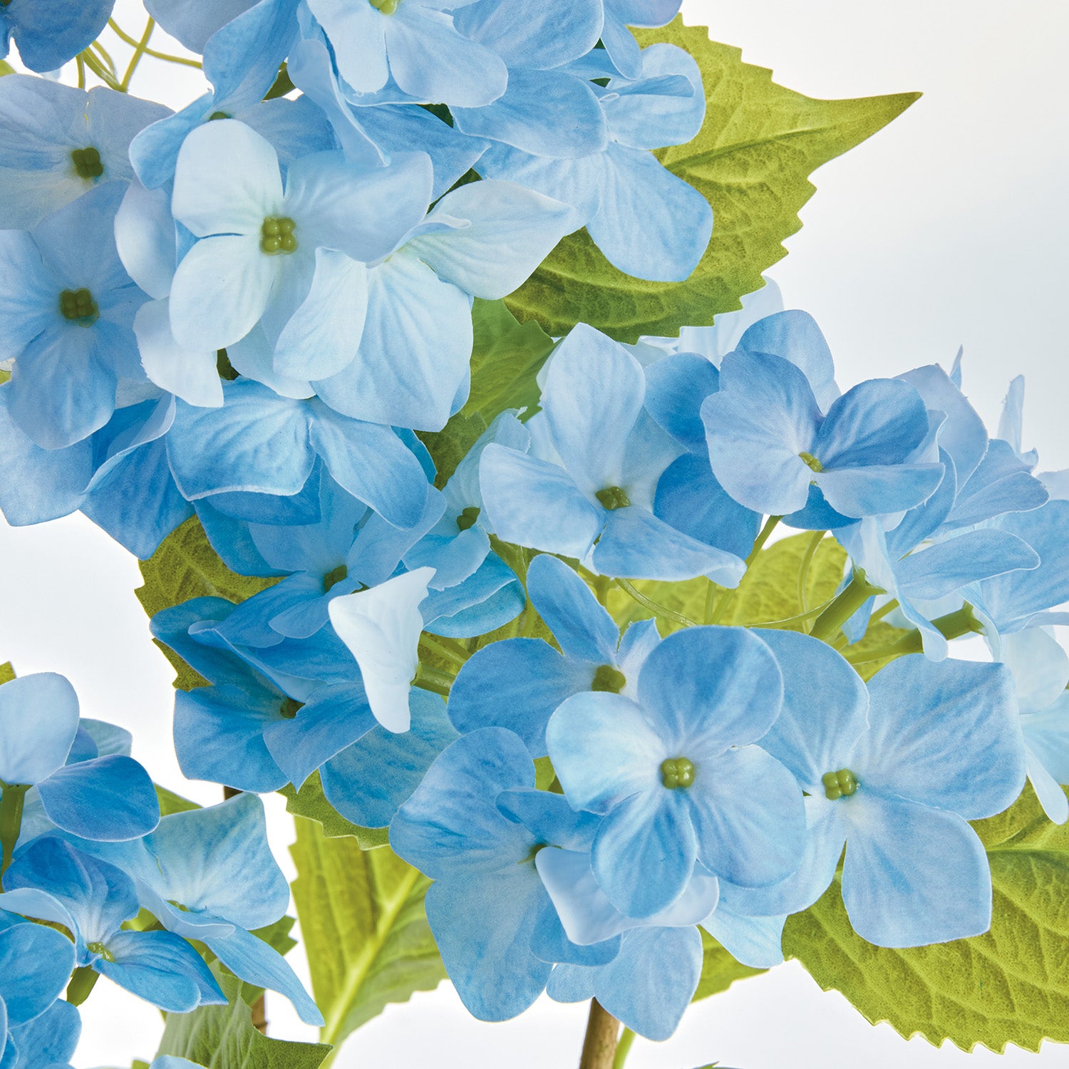 Hydrangea 18in Drop-In Faux Plant