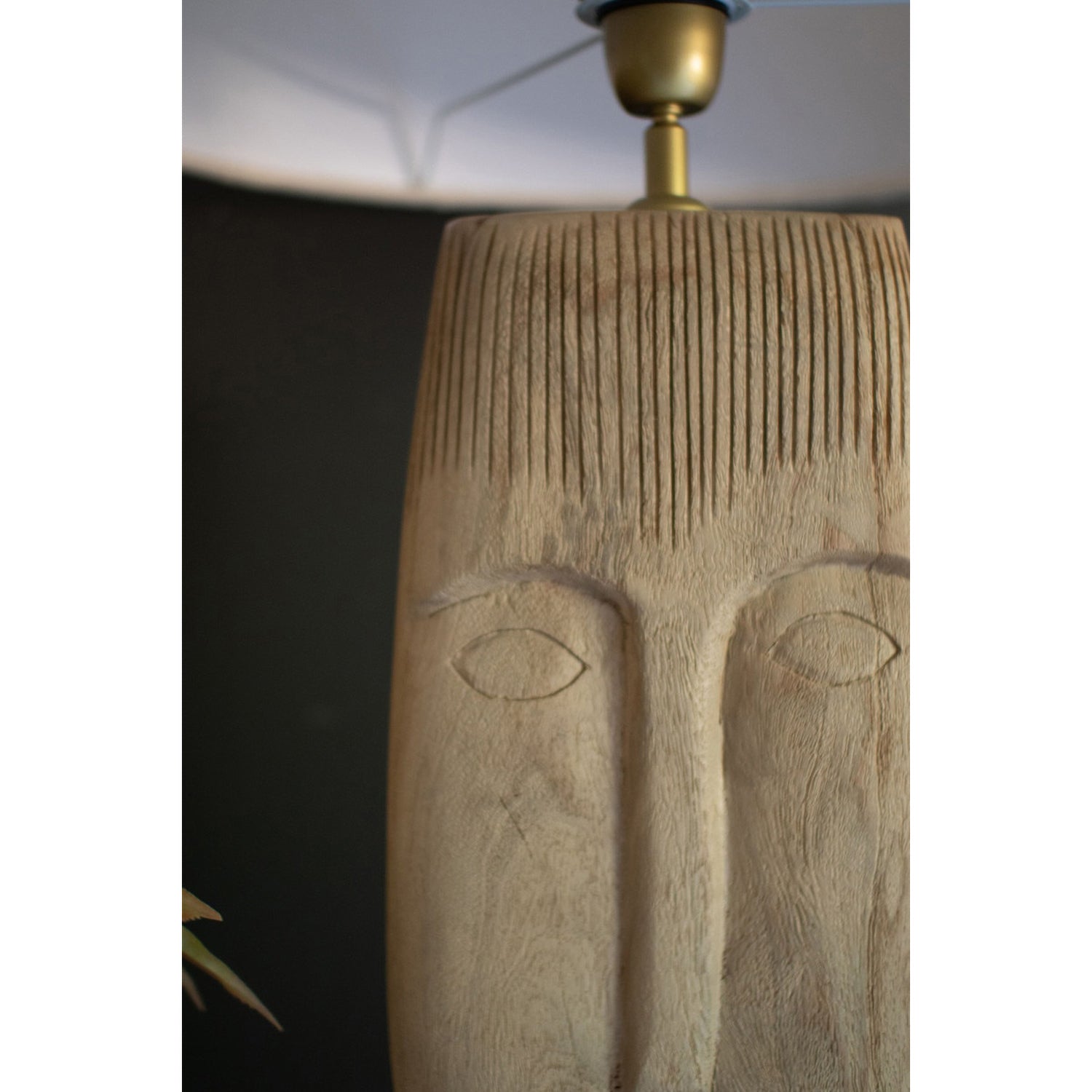 Wooden Face Table Lamp