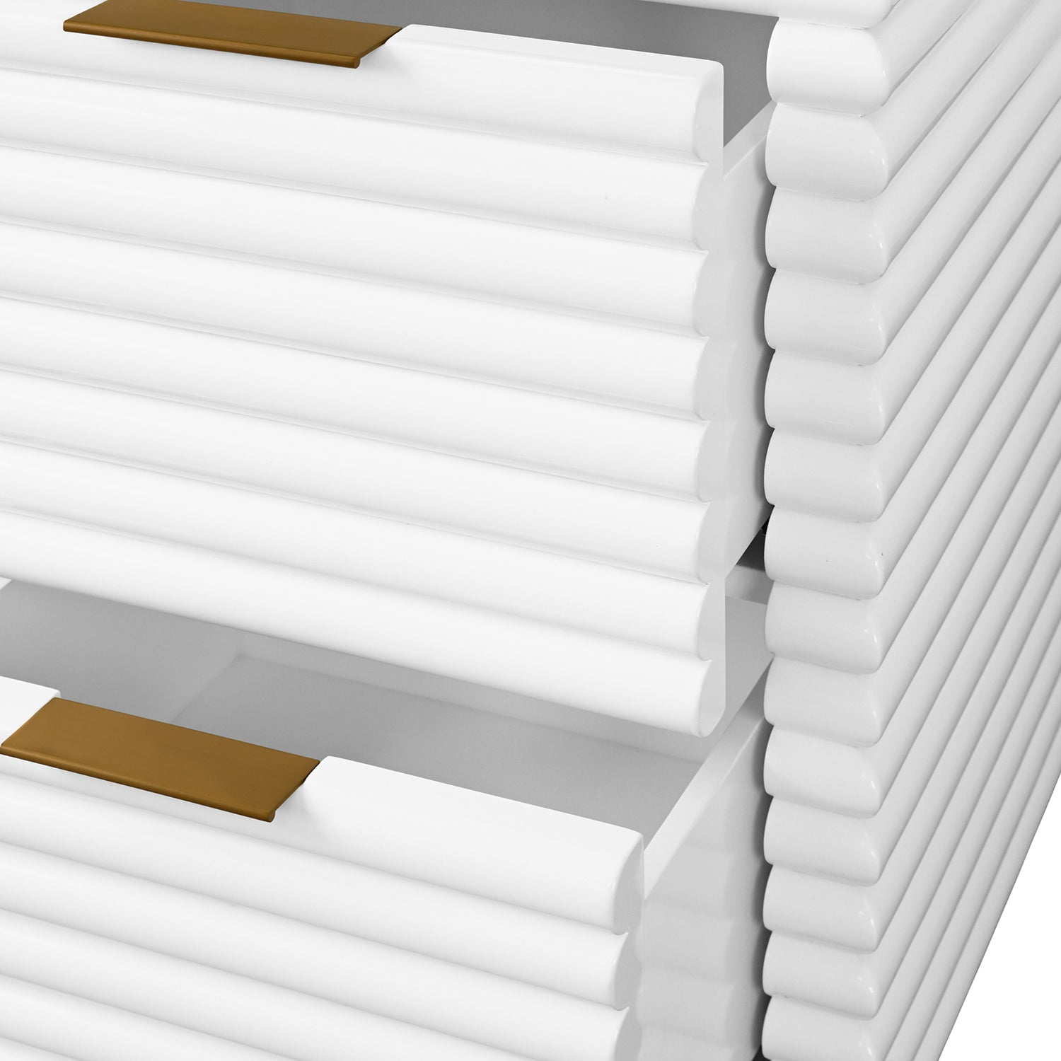 Worlds Away Nayla white side table, top-down view of reeded lacquered surface