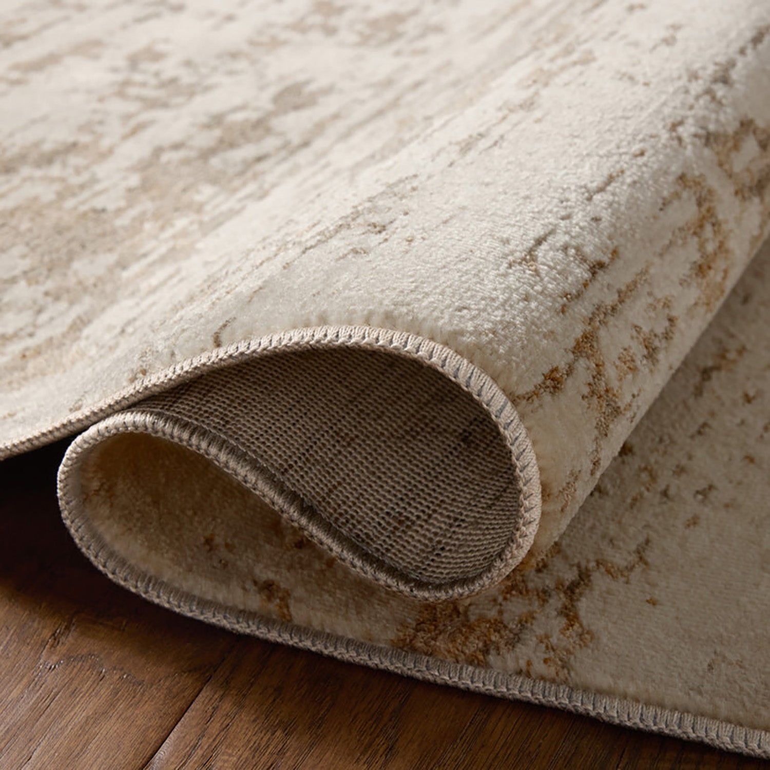 Loloi Nellie Bartlett Power Loomed Rug