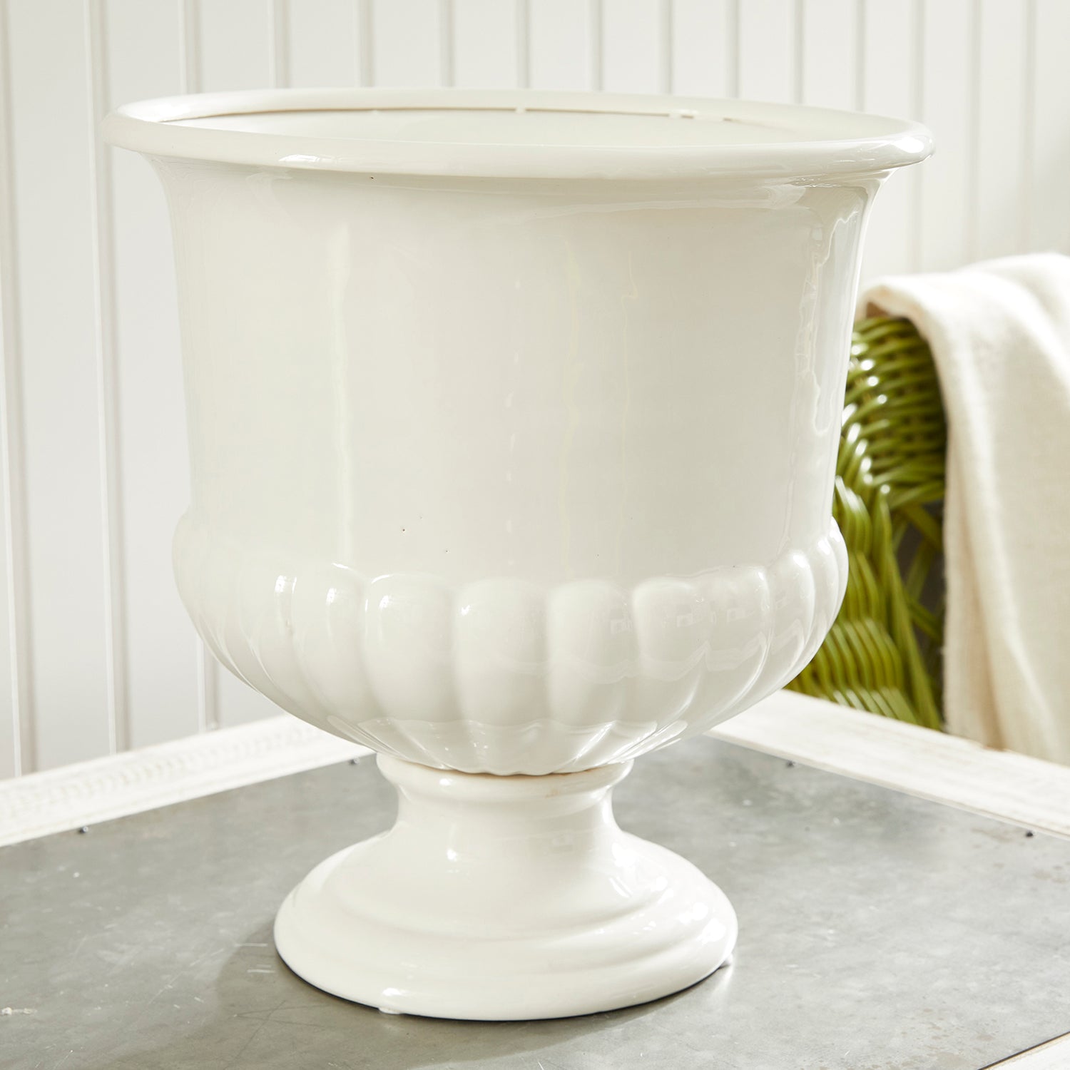 Mirabelle Decorative Pedestal Bowl