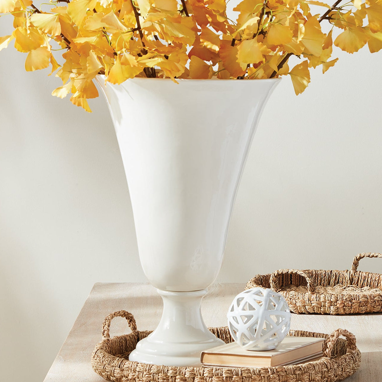 Mirabelle Grande Trumpet Vase