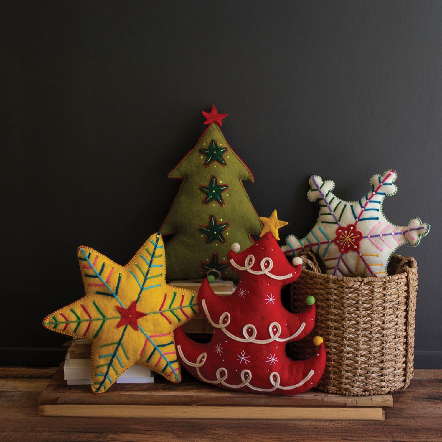 Felt Red Tree Christmas Pillow