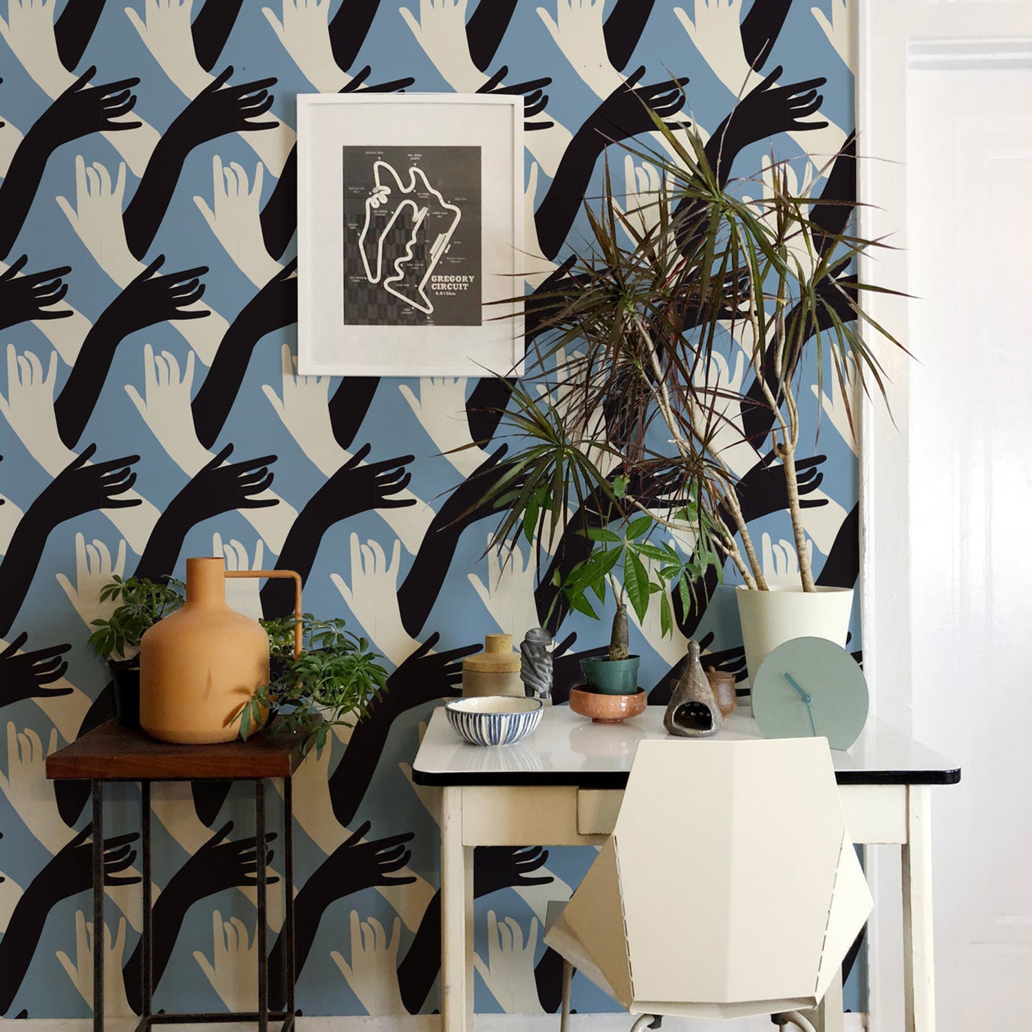 Mitchell Black x Natalie Papier Connect Wallpaper